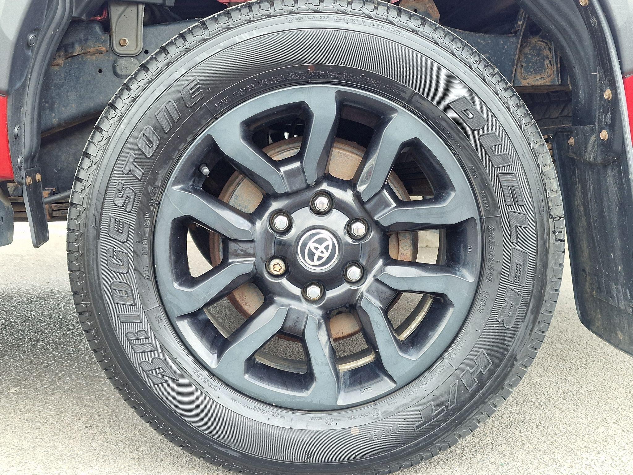 Toyota Hilux Image 20
