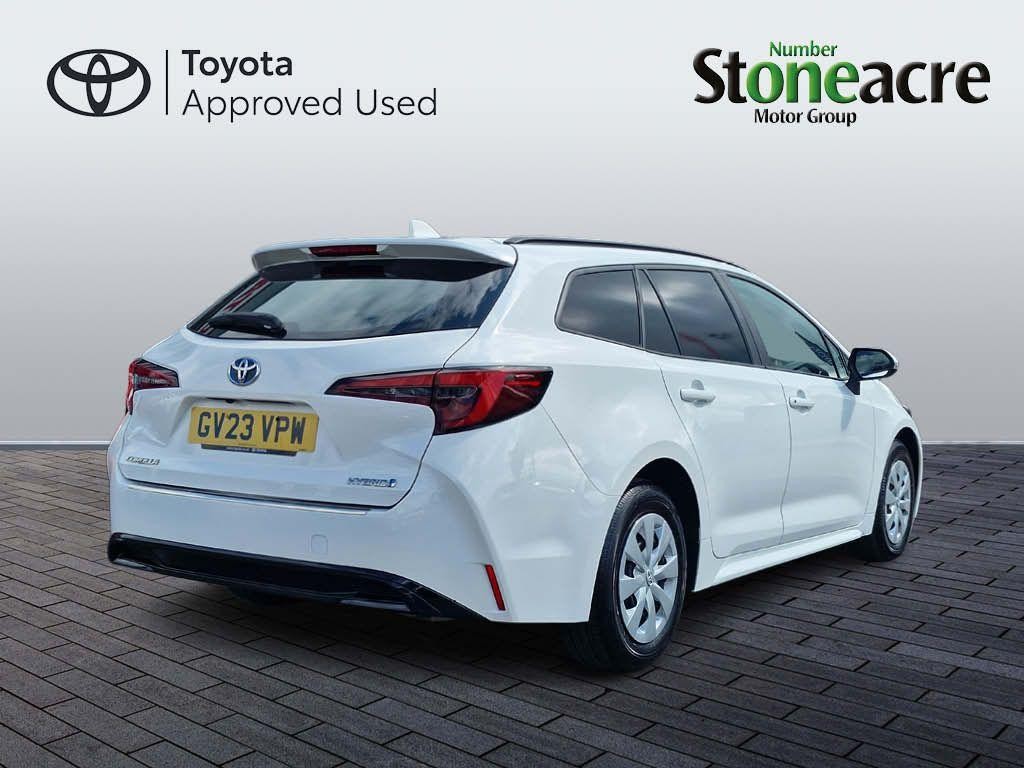 Toyota Corolla Commercial Image 4