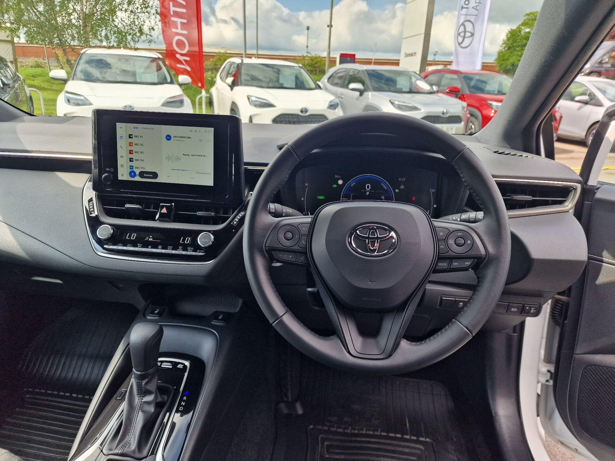 Toyota Corolla Commercial Image 8