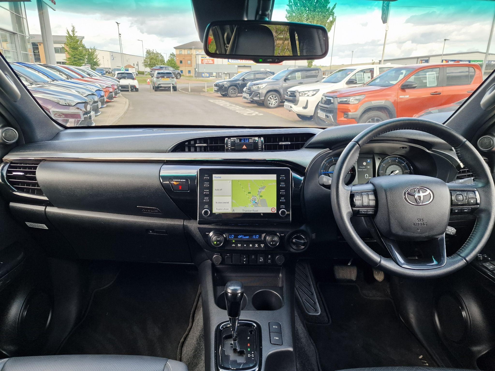 Toyota Hilux Image 7