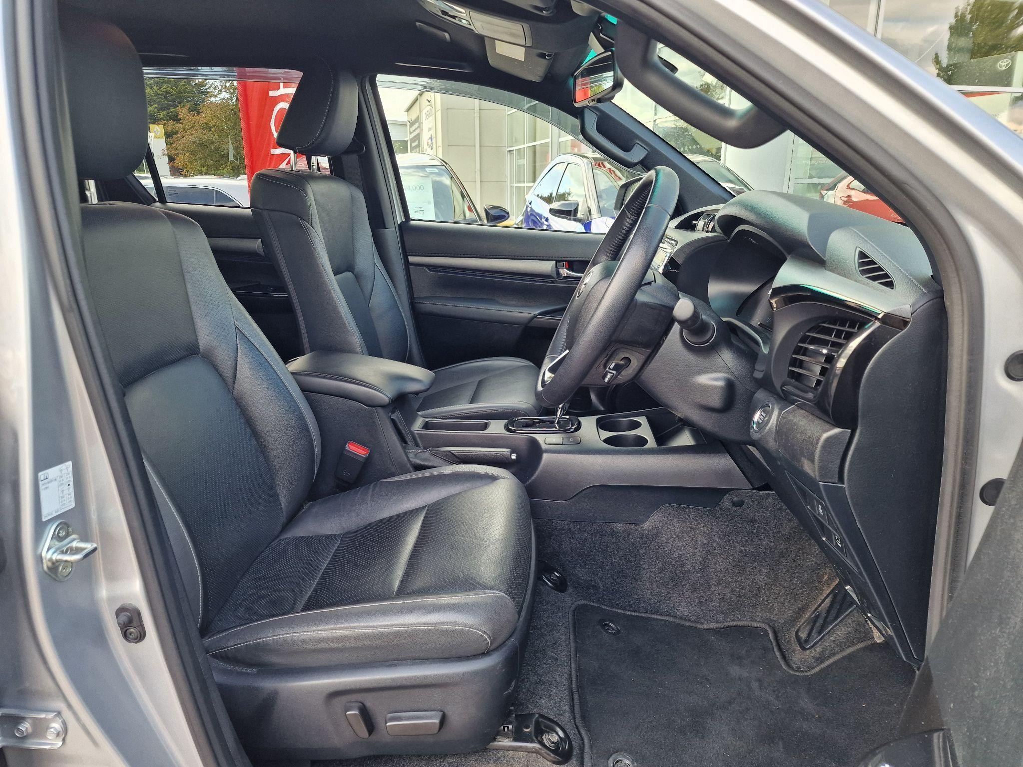 Toyota Hilux Image 13