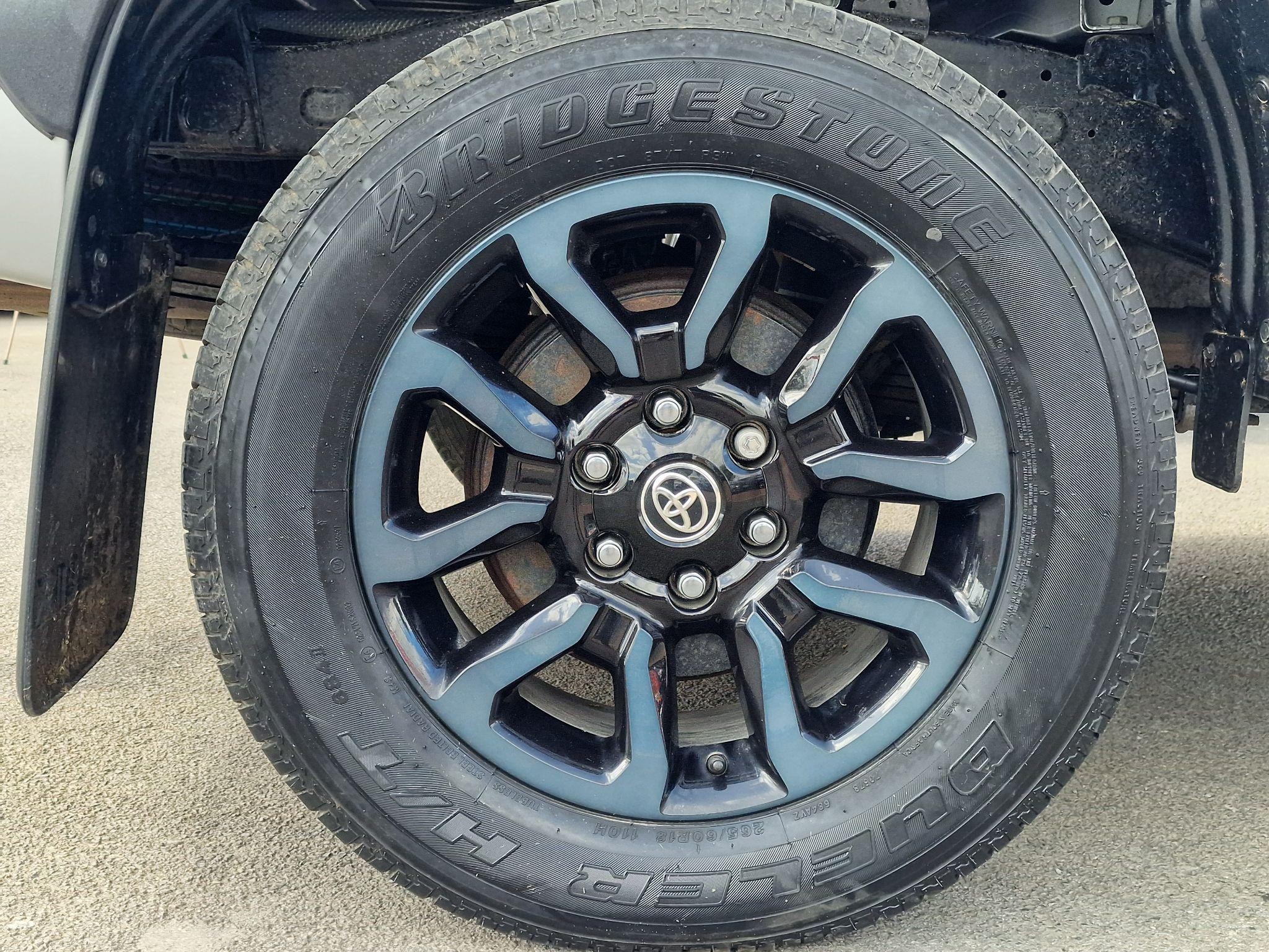 Toyota Hilux Image 20