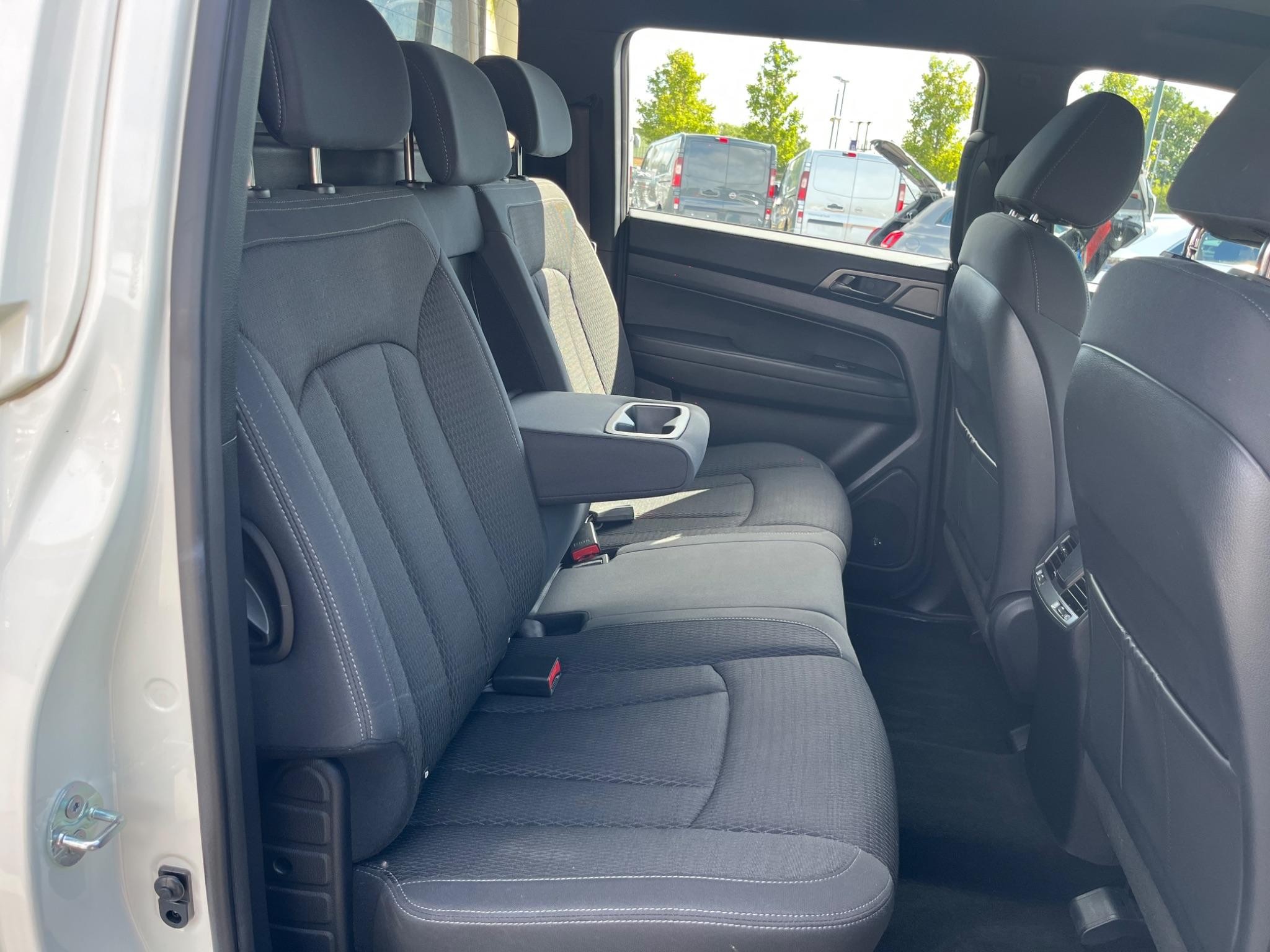 SSangyong Musso Image 29
