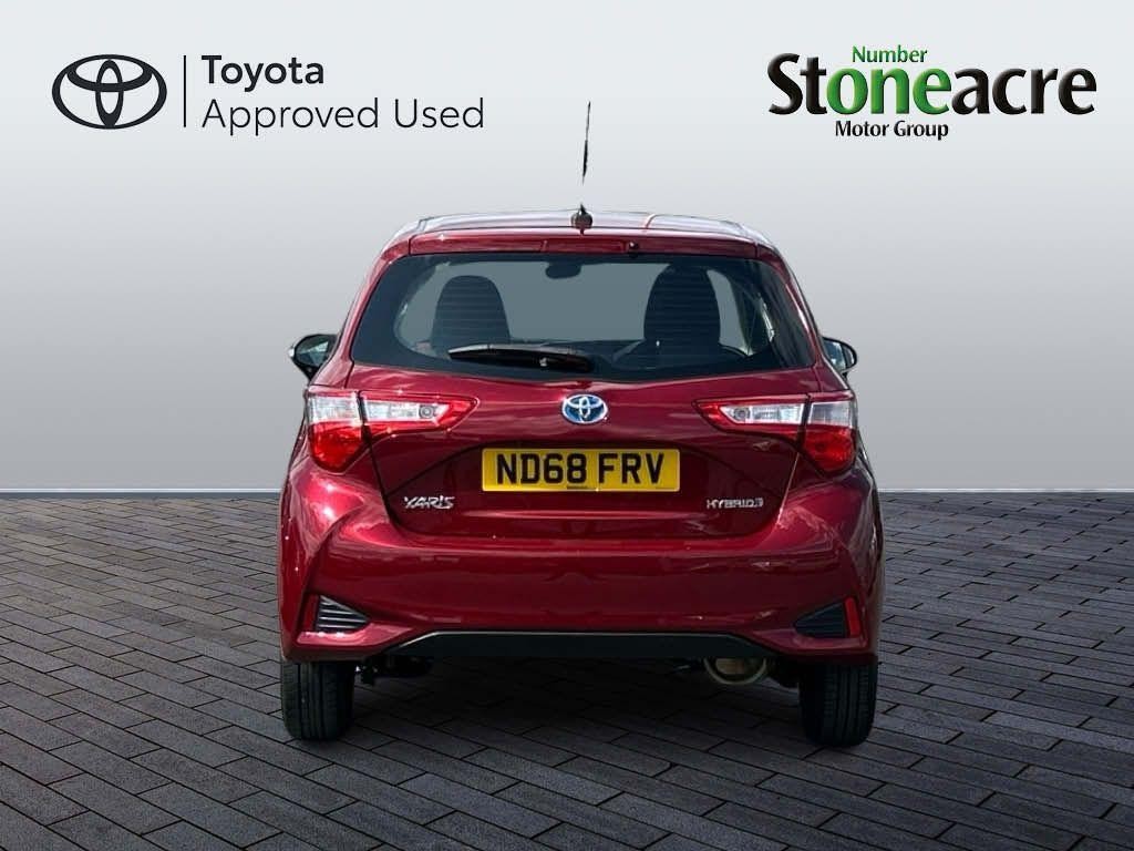 Toyota Yaris Image 6
