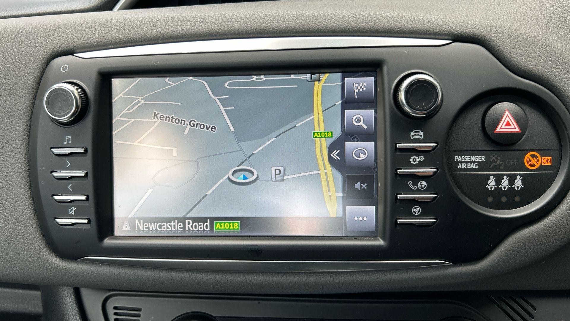 Toyota Yaris Image 13