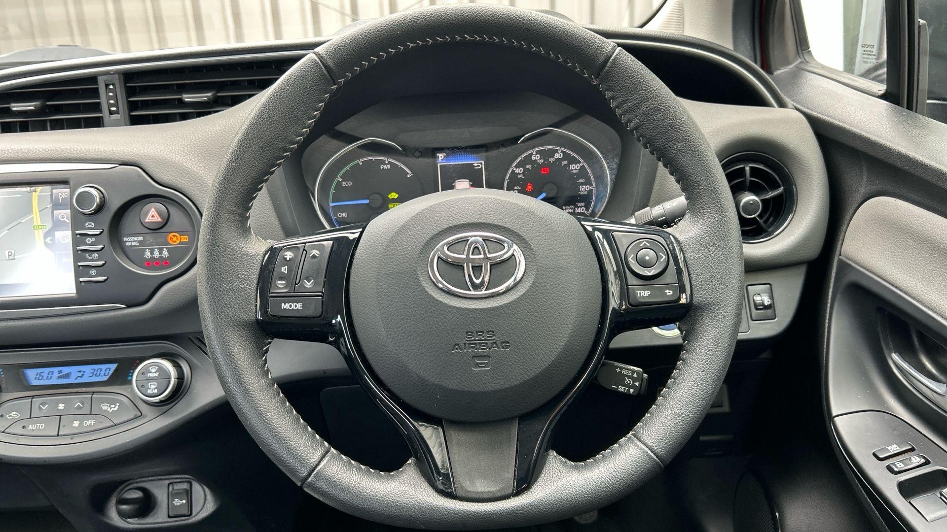 Toyota Yaris Image 14
