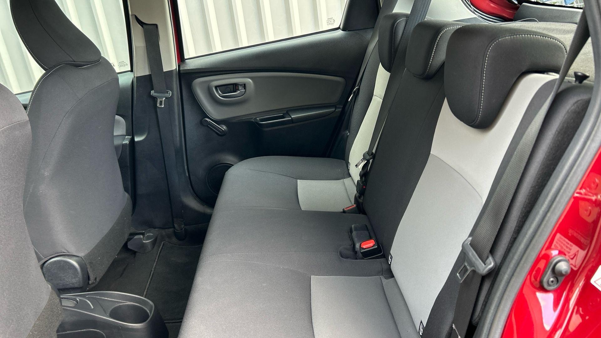 Toyota Yaris Image 19