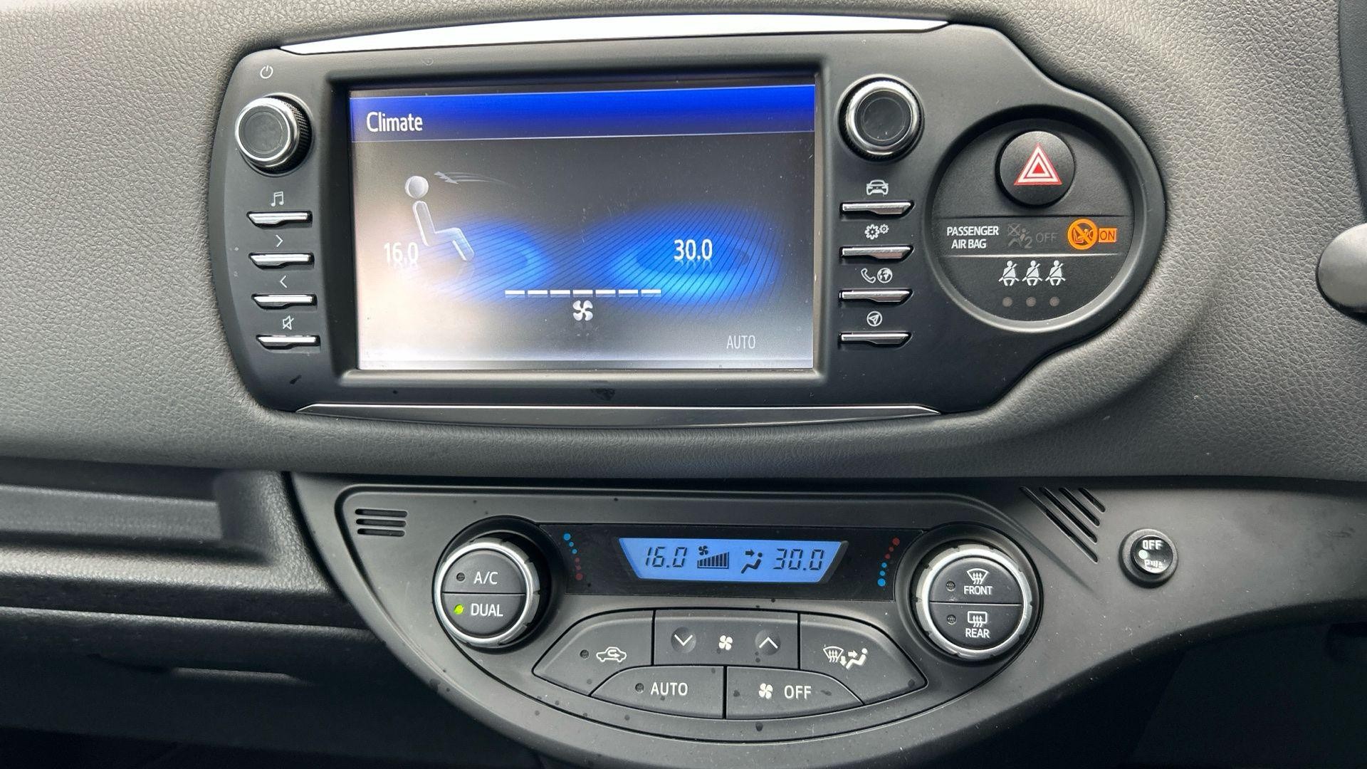 Toyota Yaris Image 29