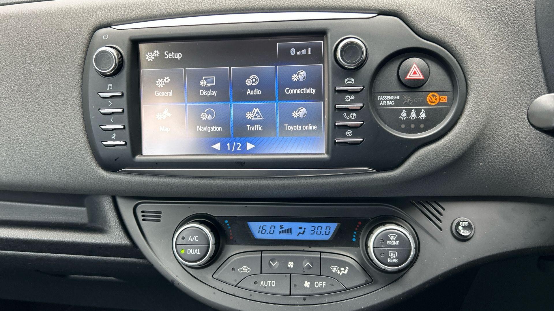 Toyota Yaris Image 30