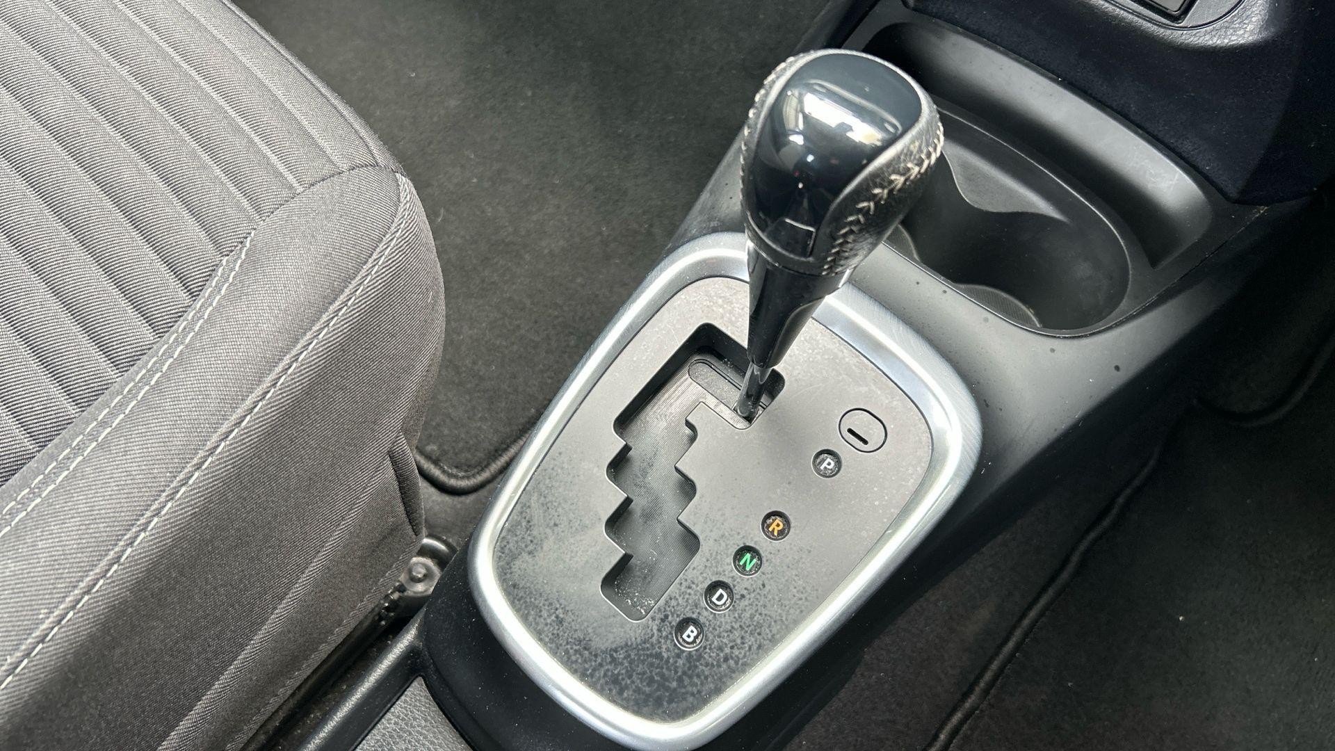 Toyota Yaris Image 34