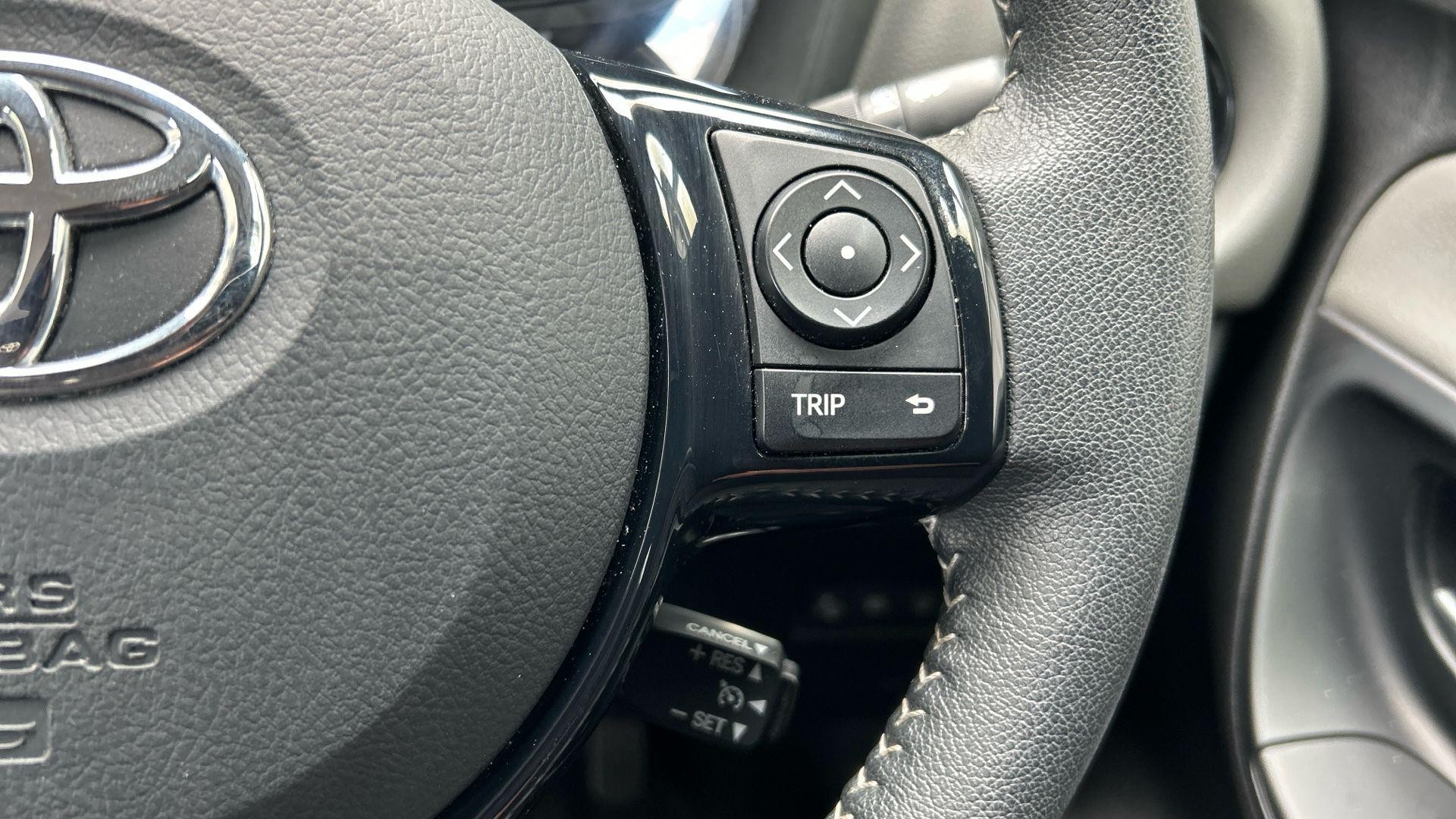 Toyota Yaris Image 37