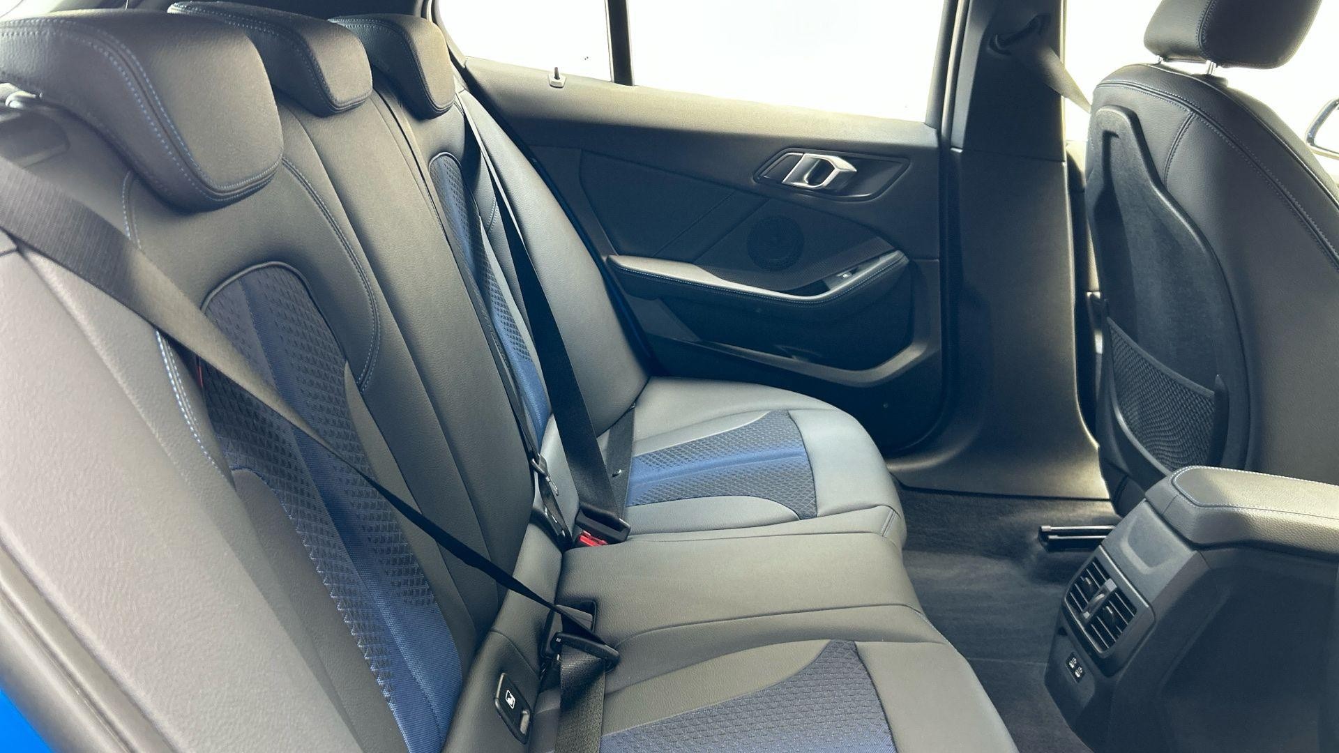 BMW 1 Series Image 16