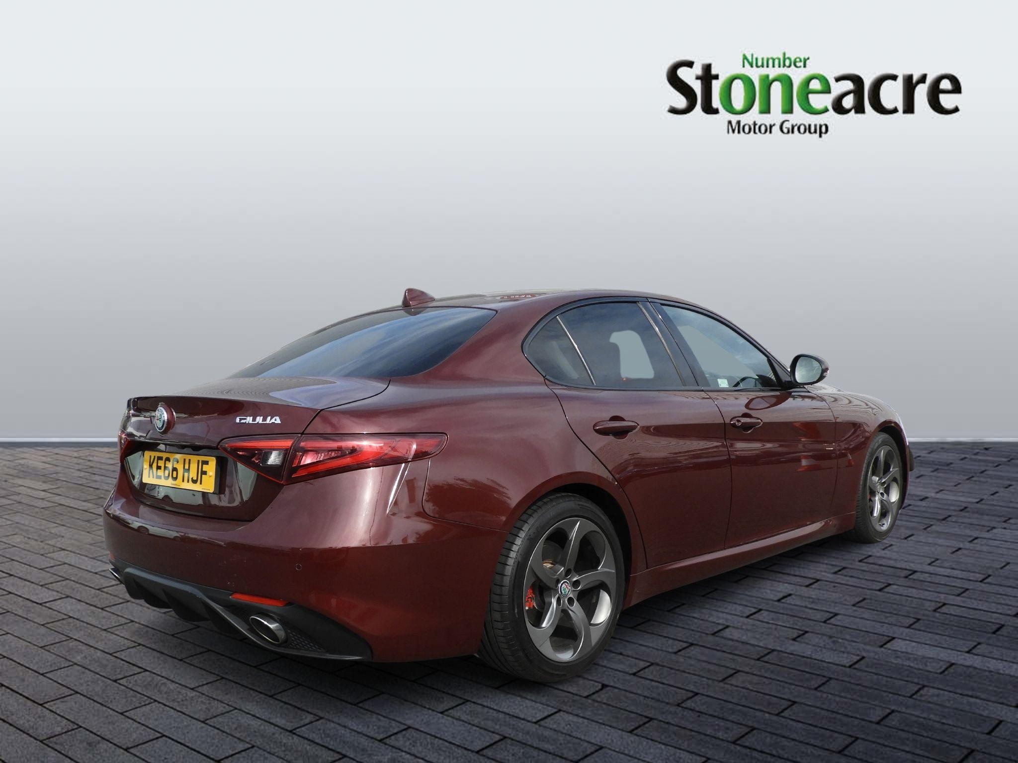 Alfa Romeo Giulia Image 3