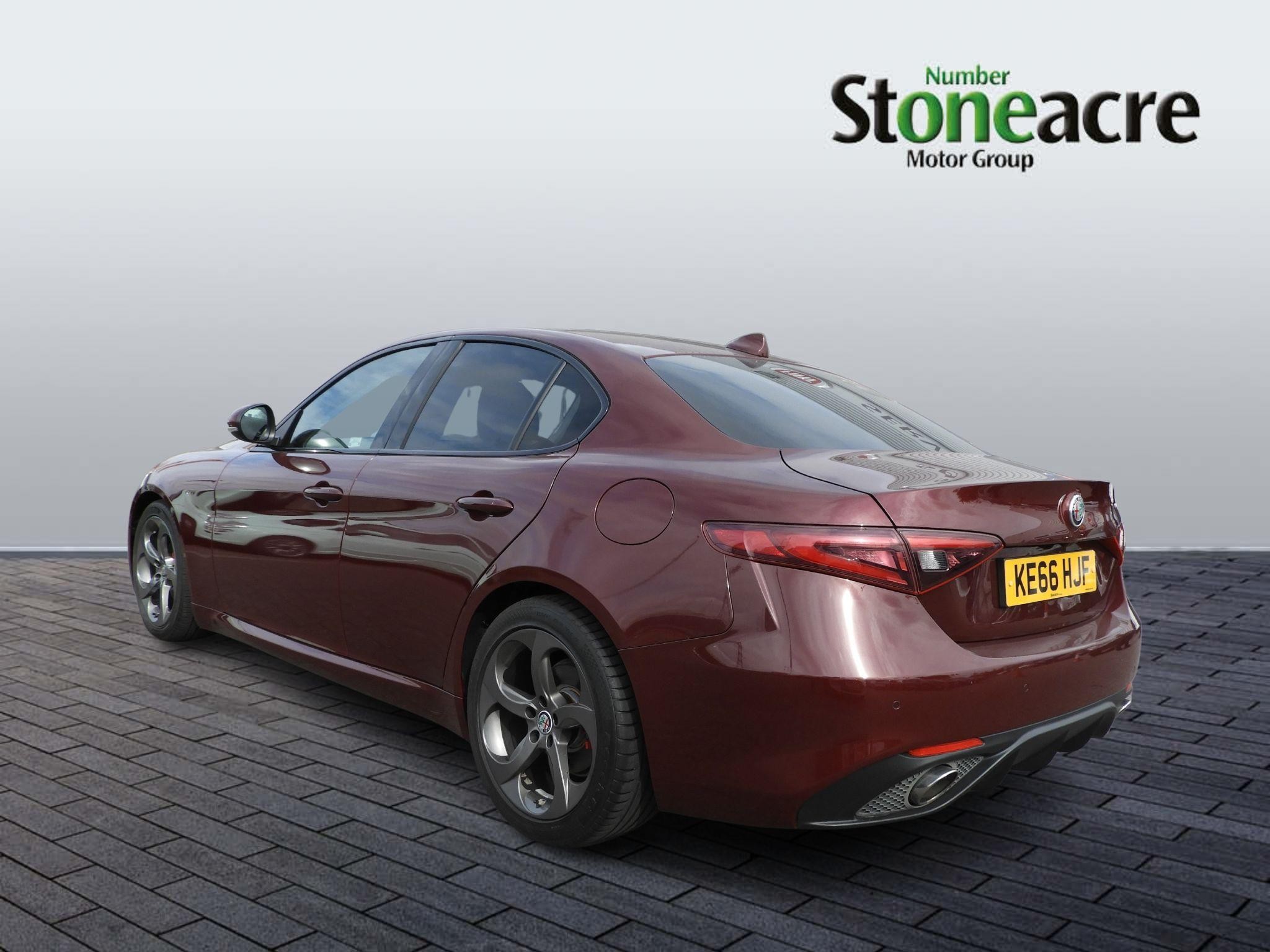 Alfa Romeo Giulia Image 5