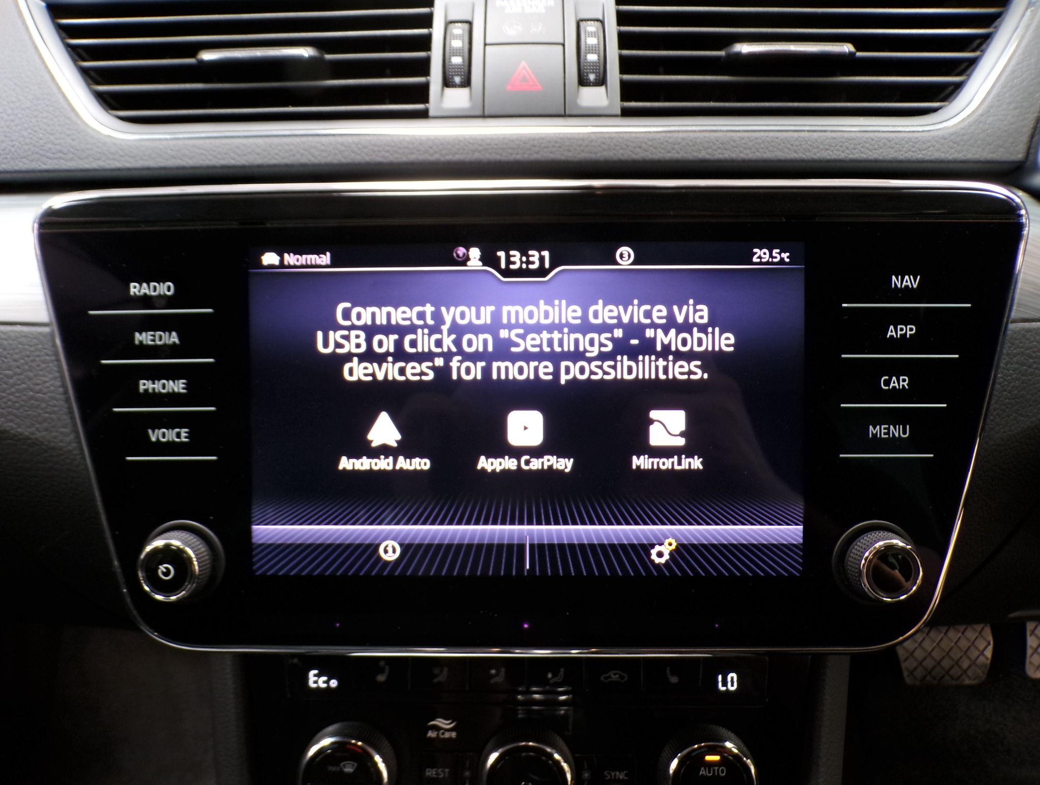 Skoda Superb Image 17