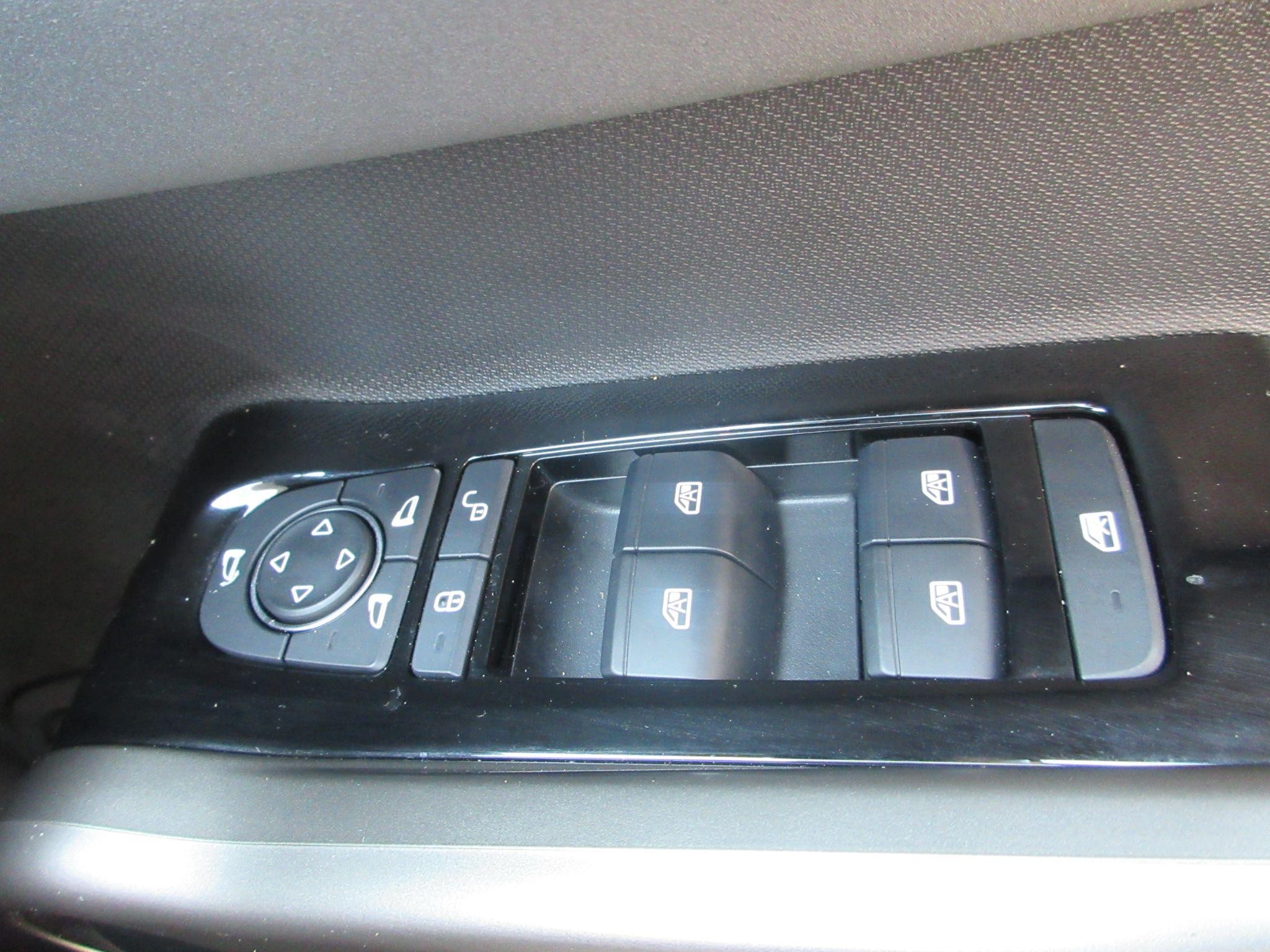 BYD Atto 3 Image 14