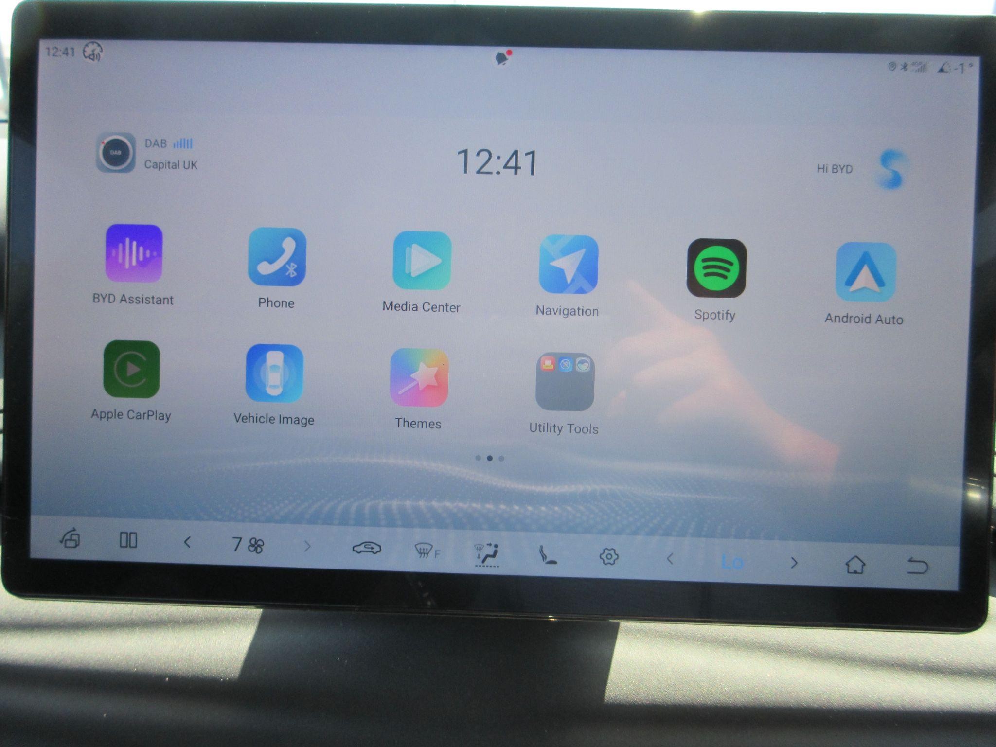 BYD Atto 3 Image 21