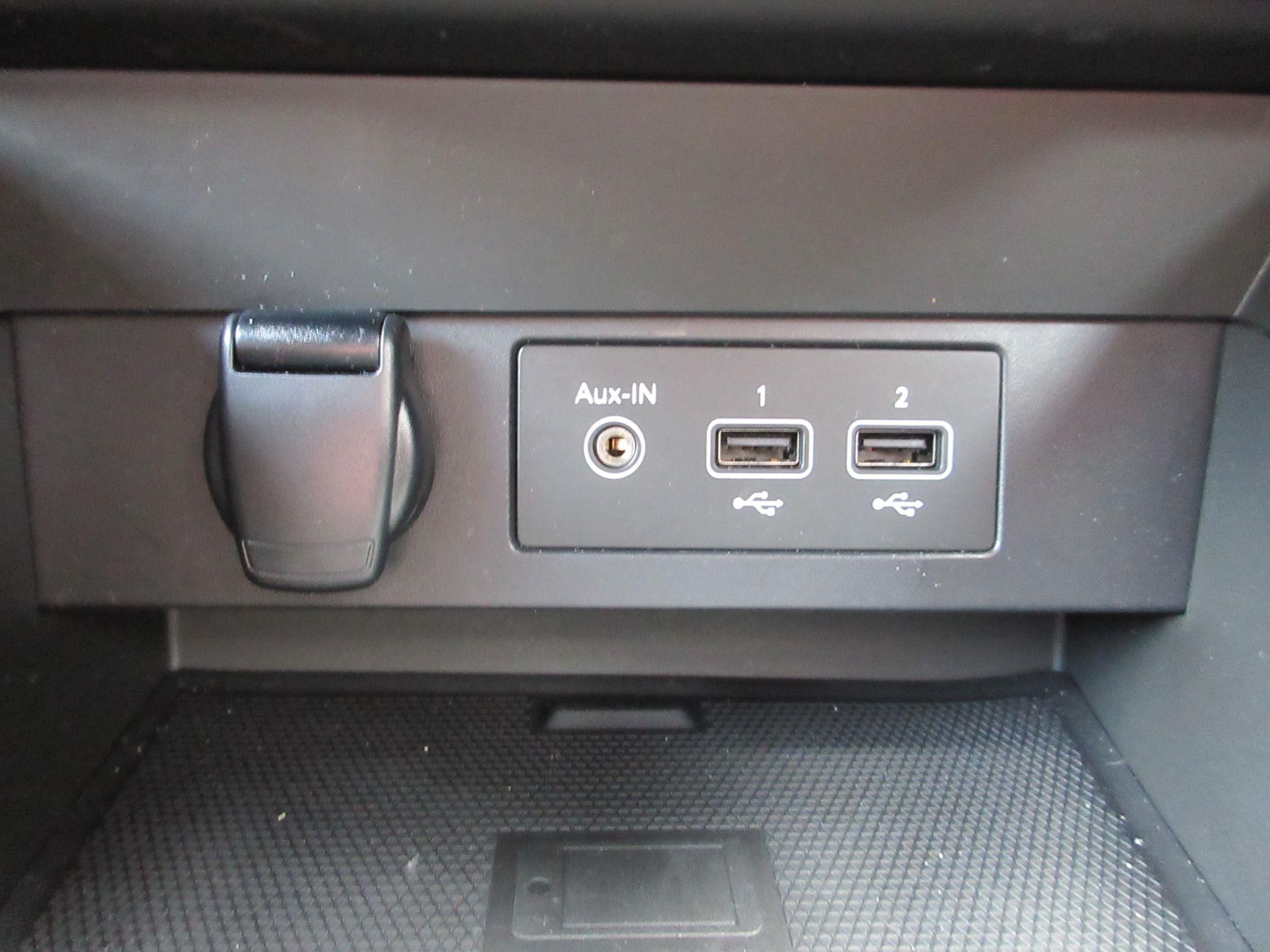 Renault Clio Image 16