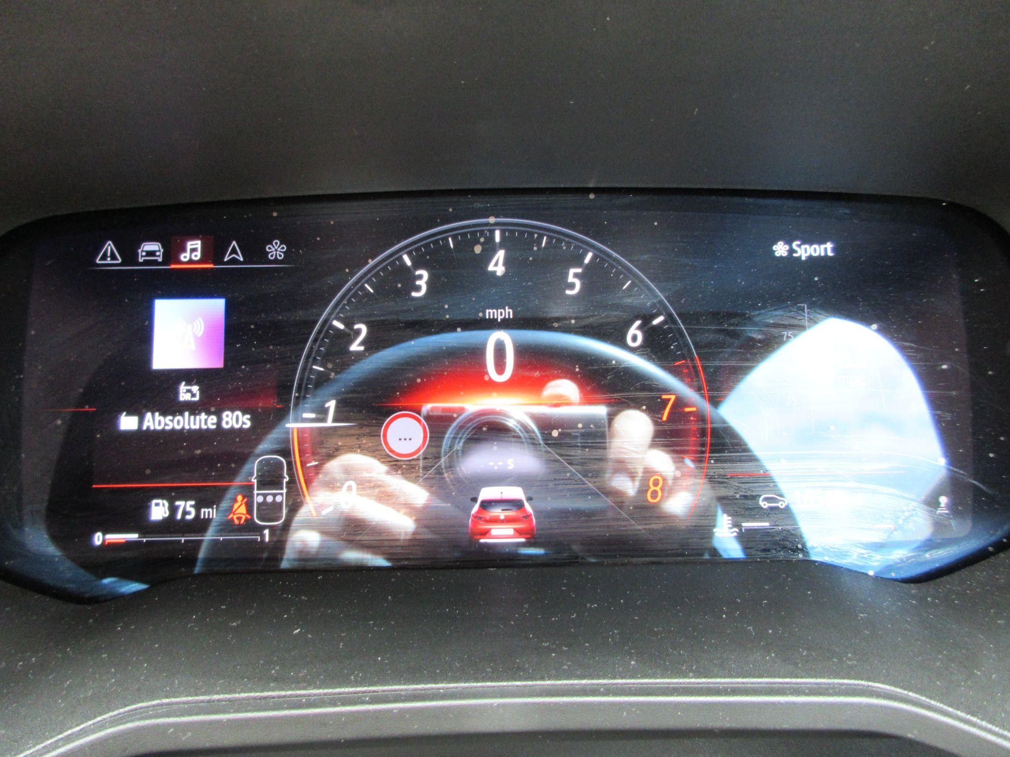 Renault Clio Image 36