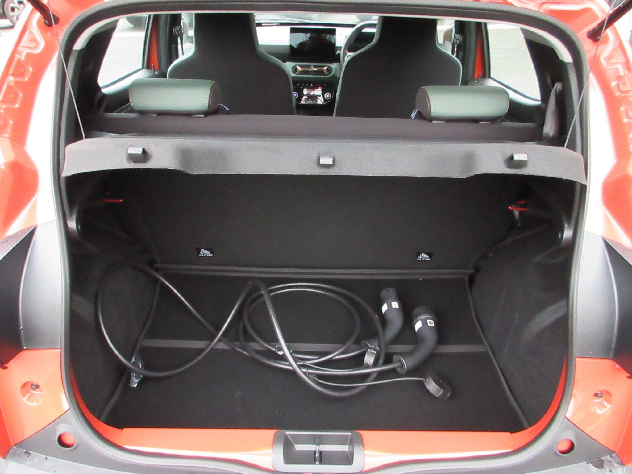 Dacia Spring Image 12