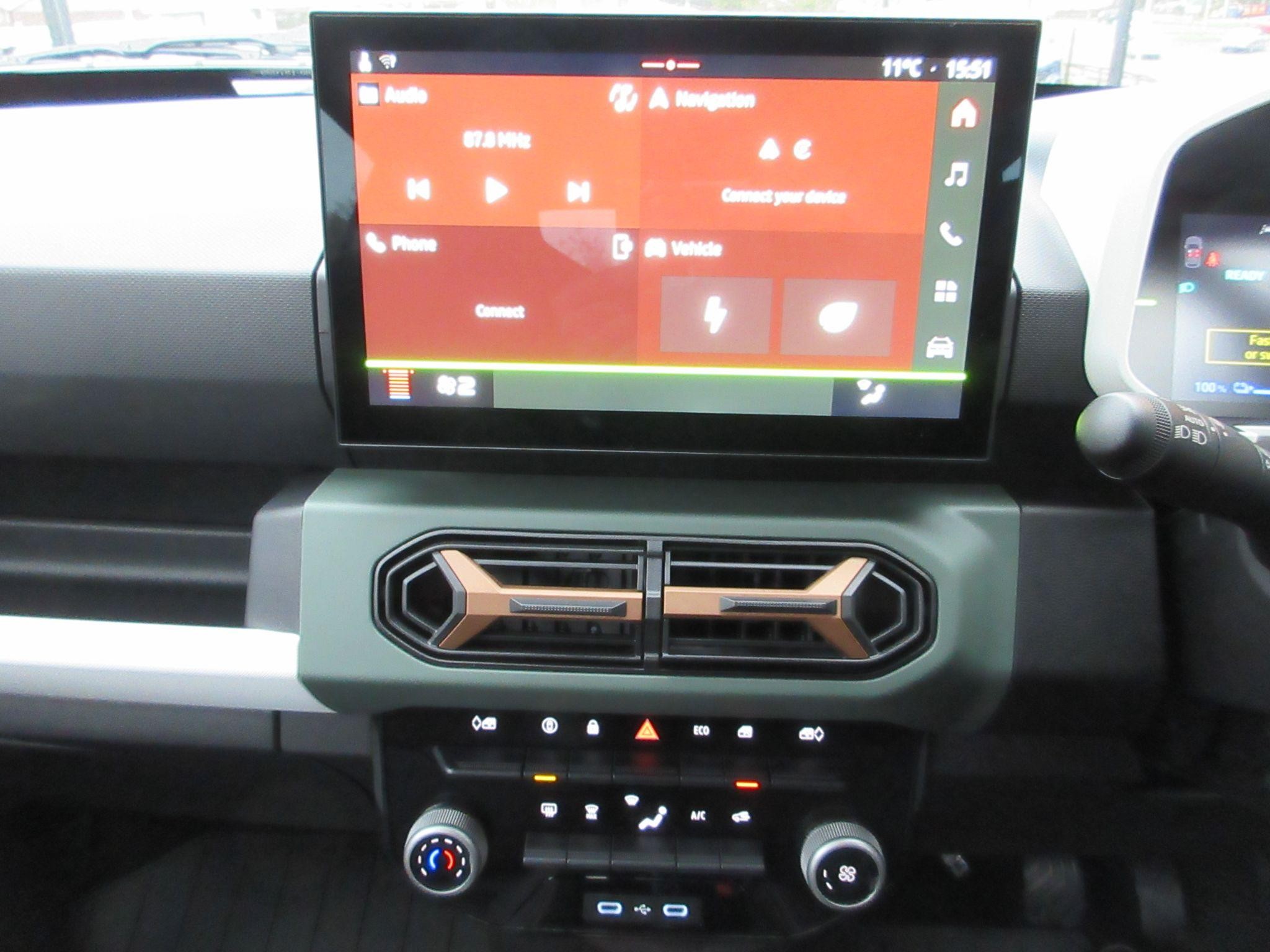 Dacia Spring Image 17
