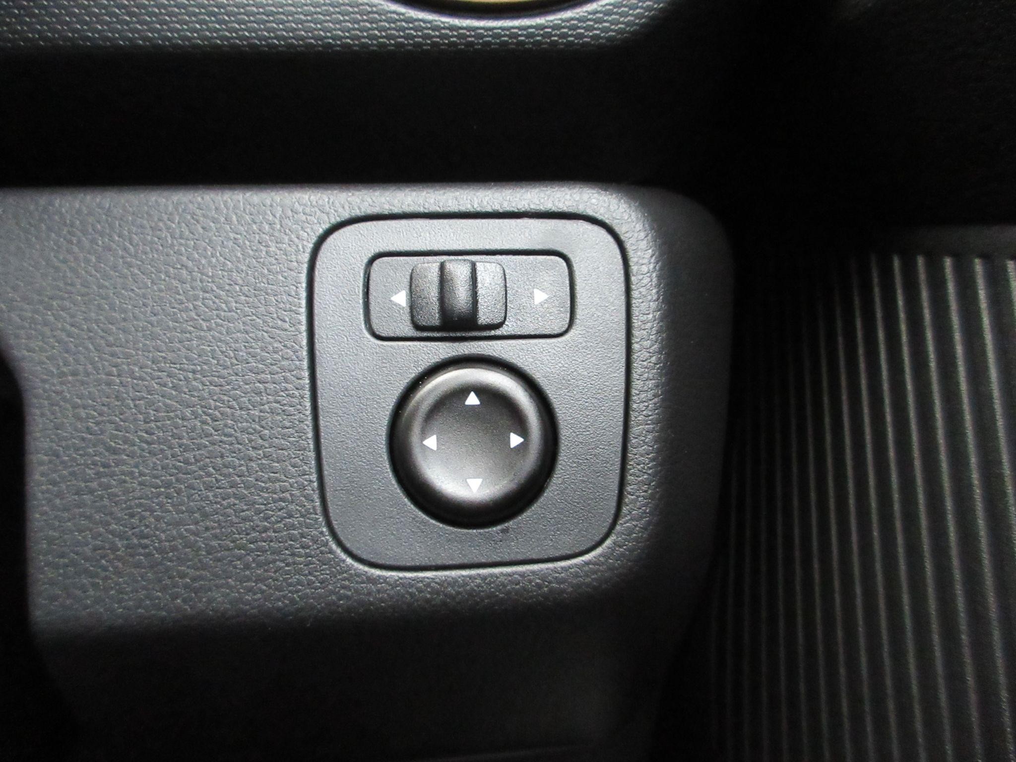 Dacia Spring Image 36