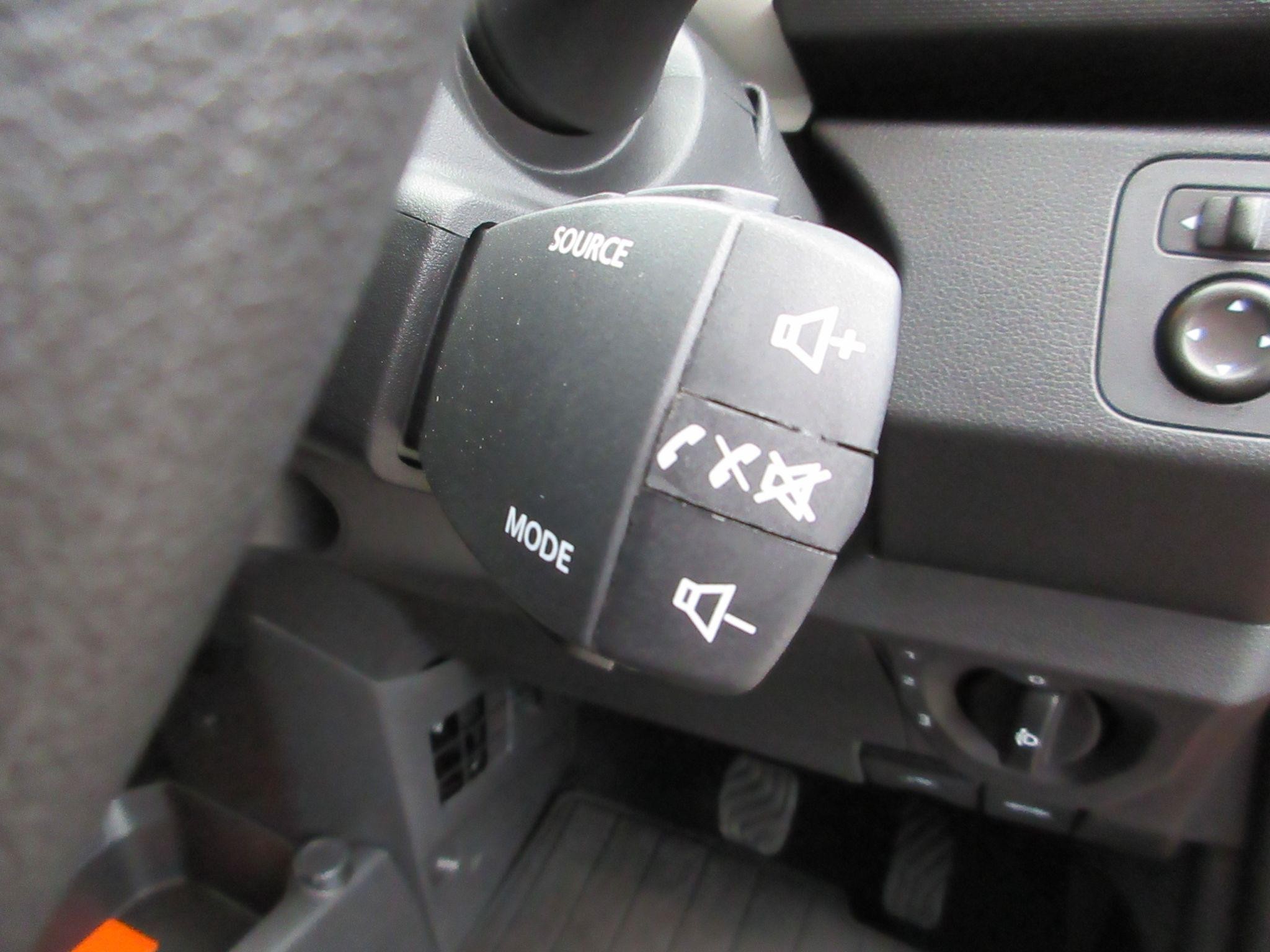 Dacia Spring Image 39