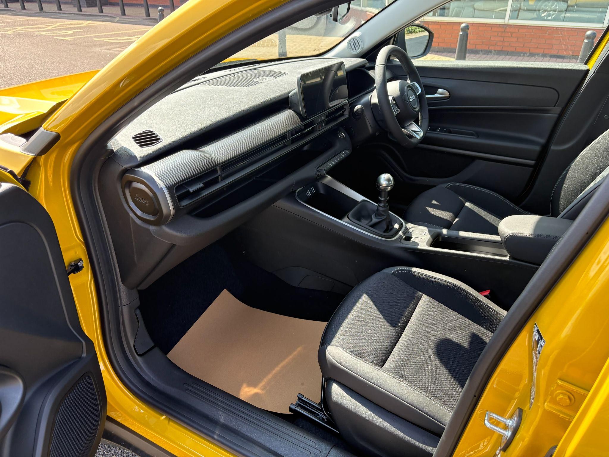 Jeep Avenger Image 14