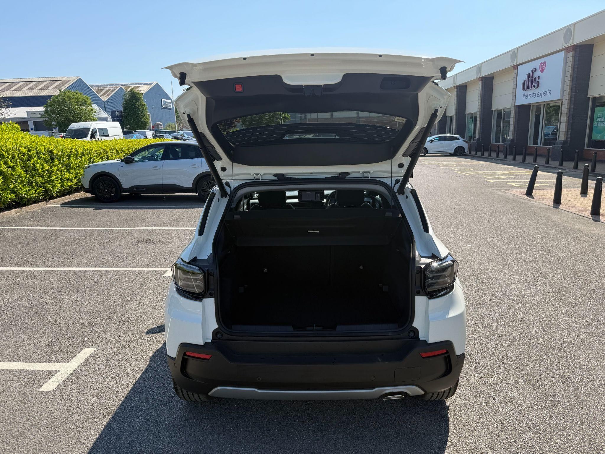 Jeep Avenger Image 9