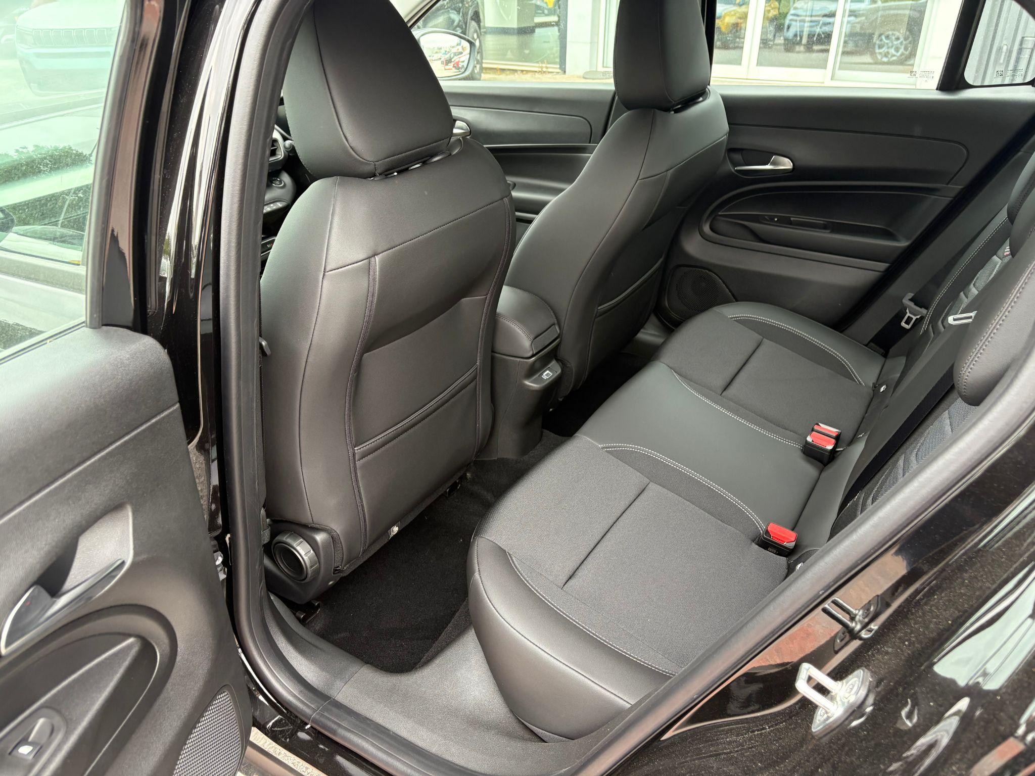 Jeep Avenger Image 10