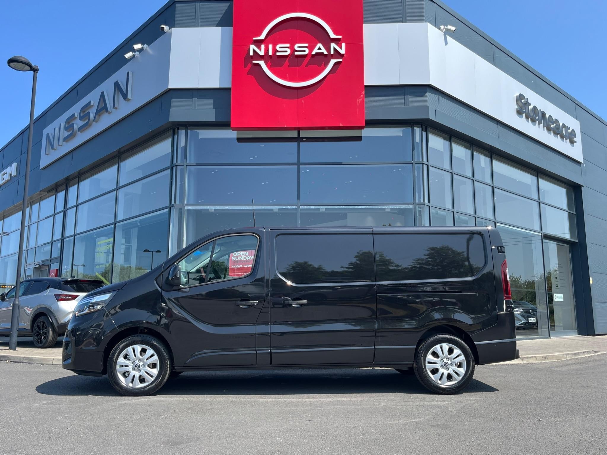 Nissan Primastar Image 8
