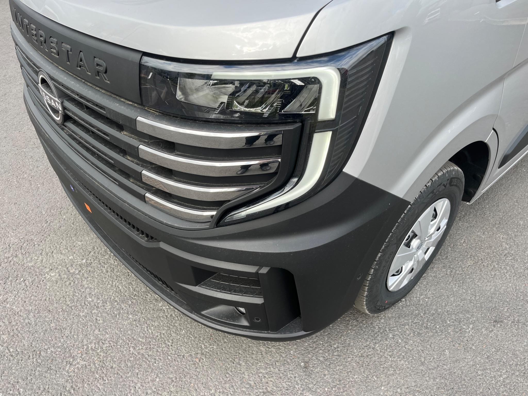 Nissan Interstar Image 14