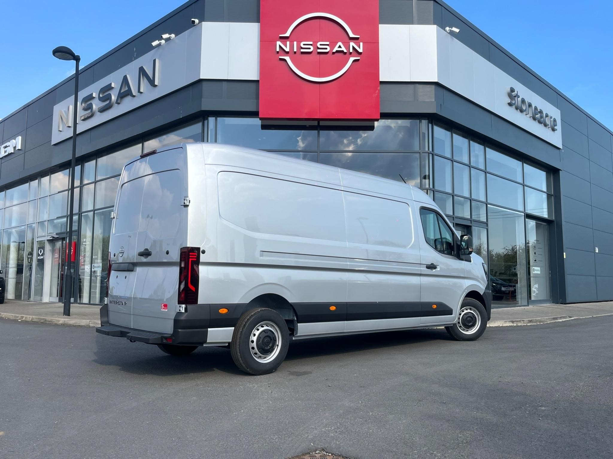 Nissan Interstar Image 3