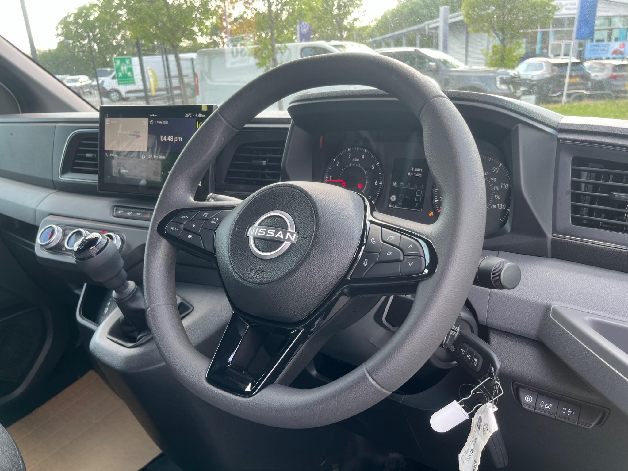 Nissan Interstar Image 25