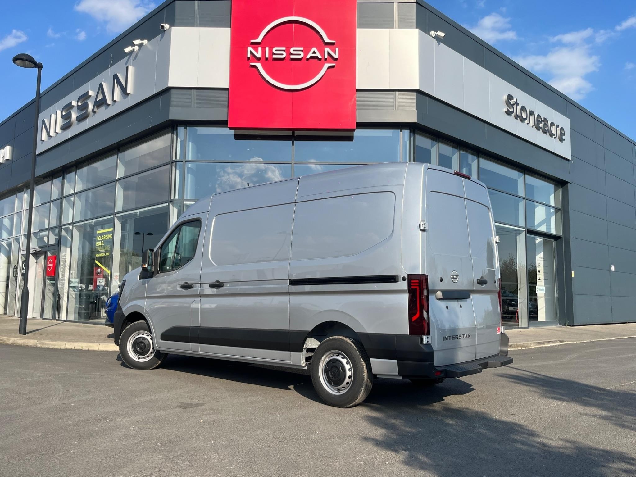 Nissan Interstar Image 7