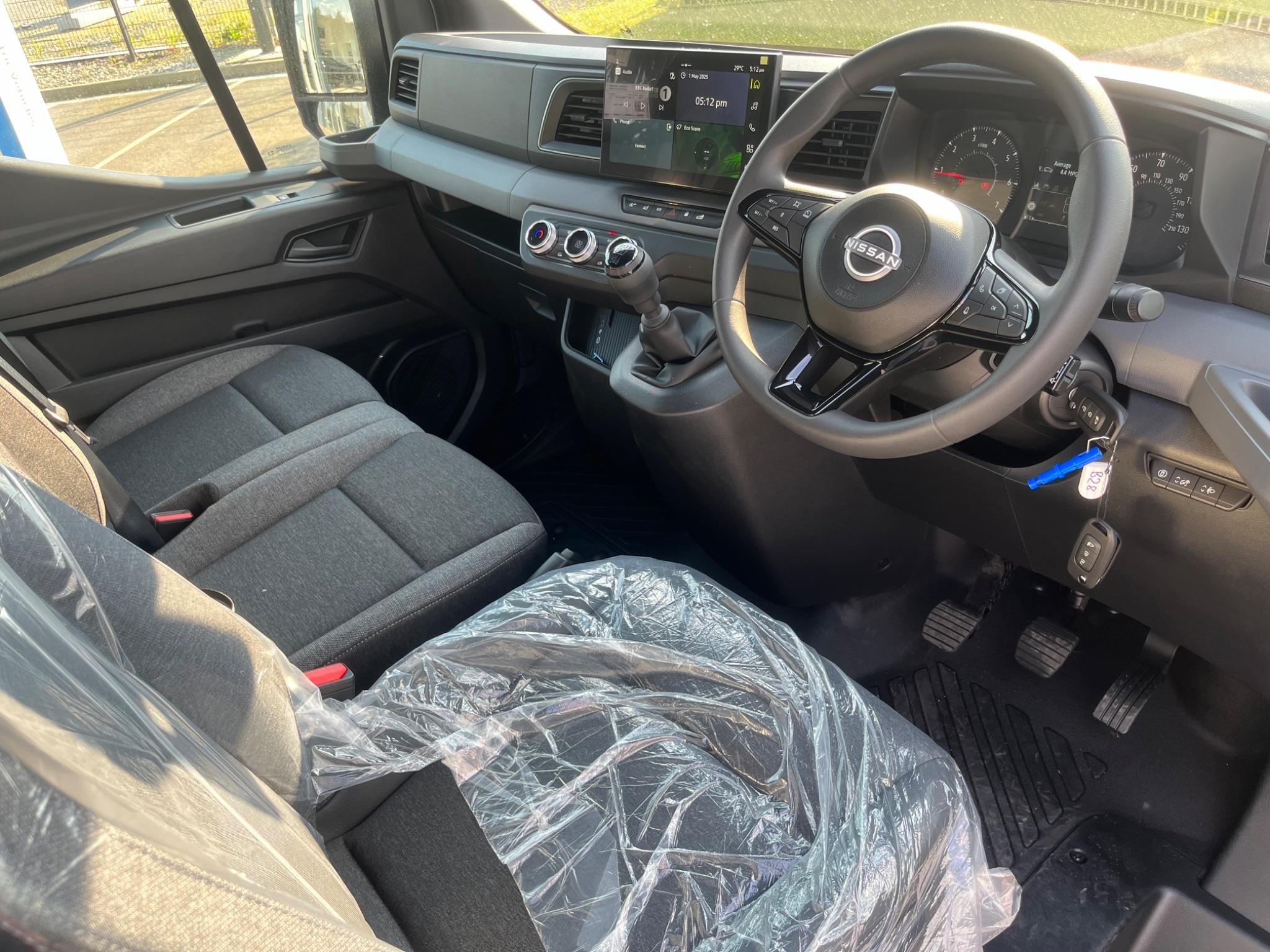 Nissan Interstar Image 18