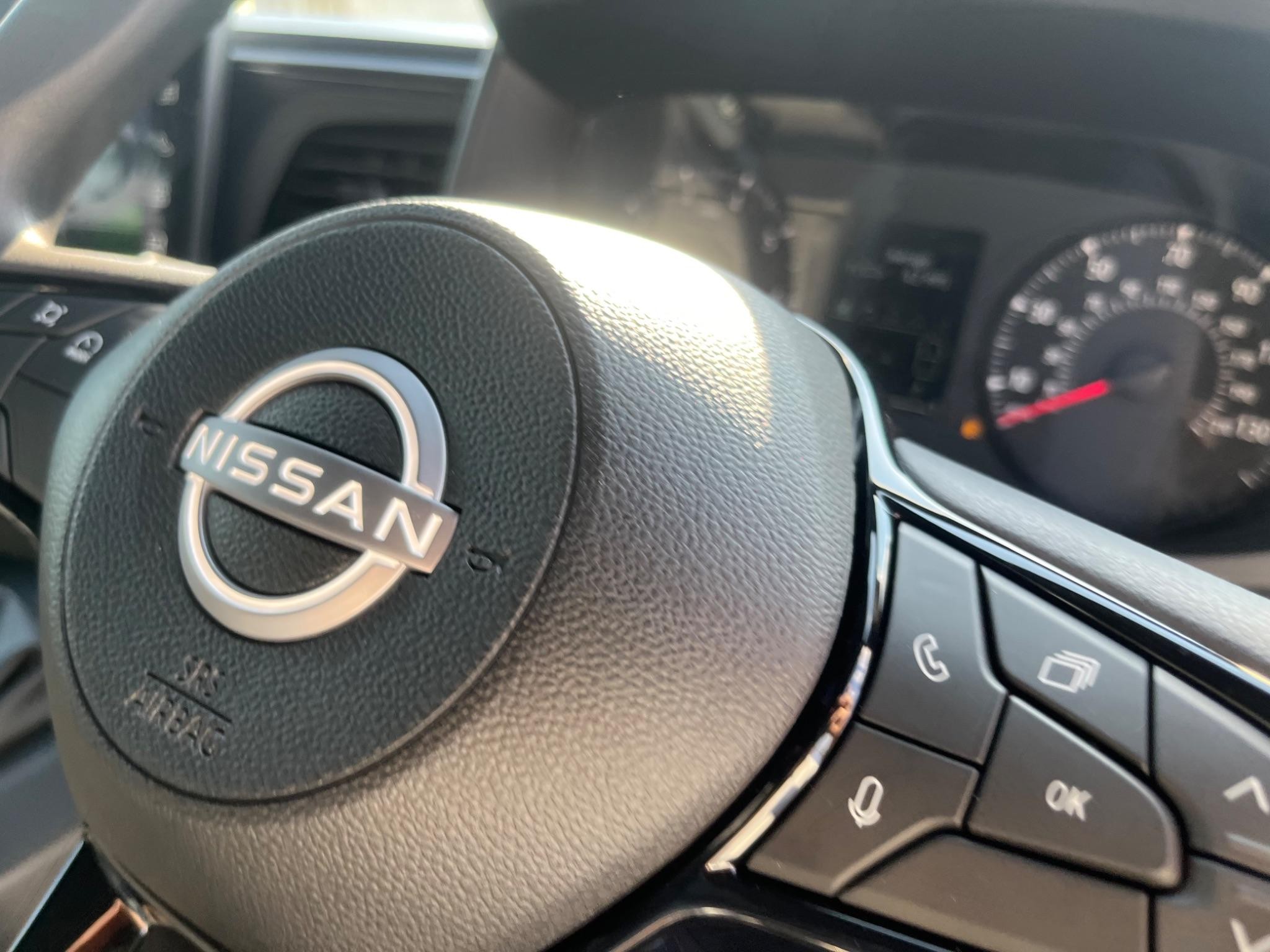 Nissan Interstar Image 25