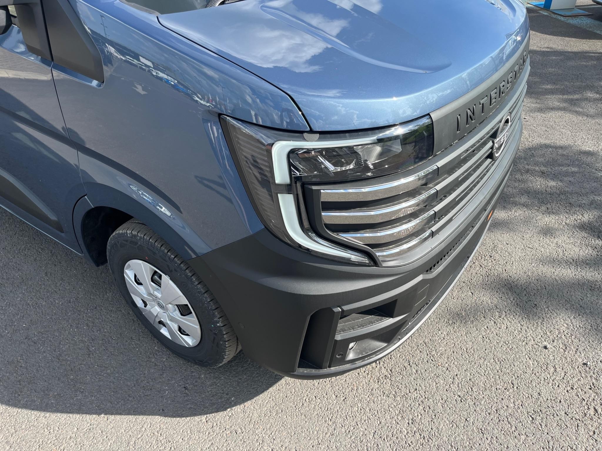 Nissan Interstar Image 13