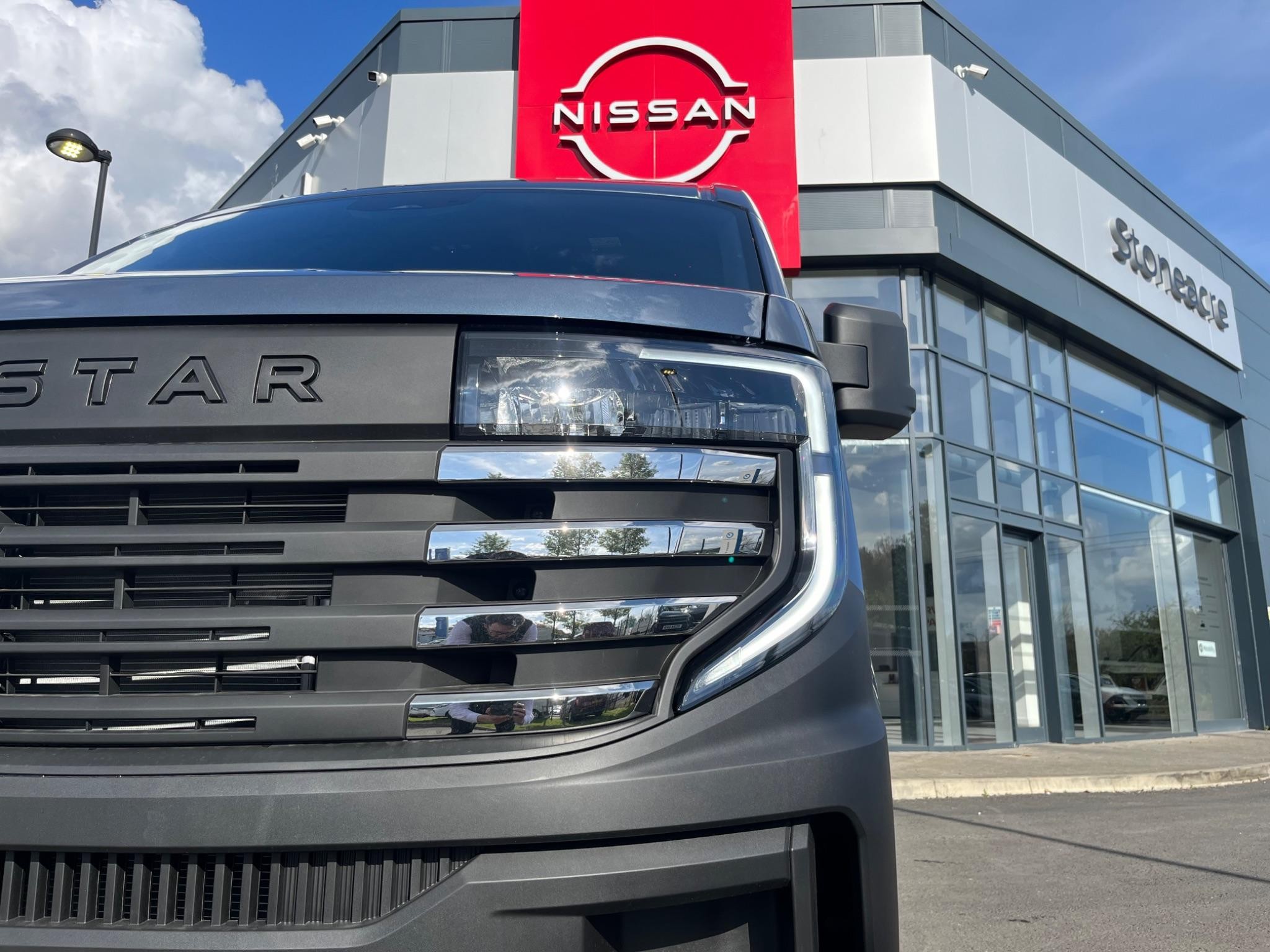 Nissan Interstar Image 14
