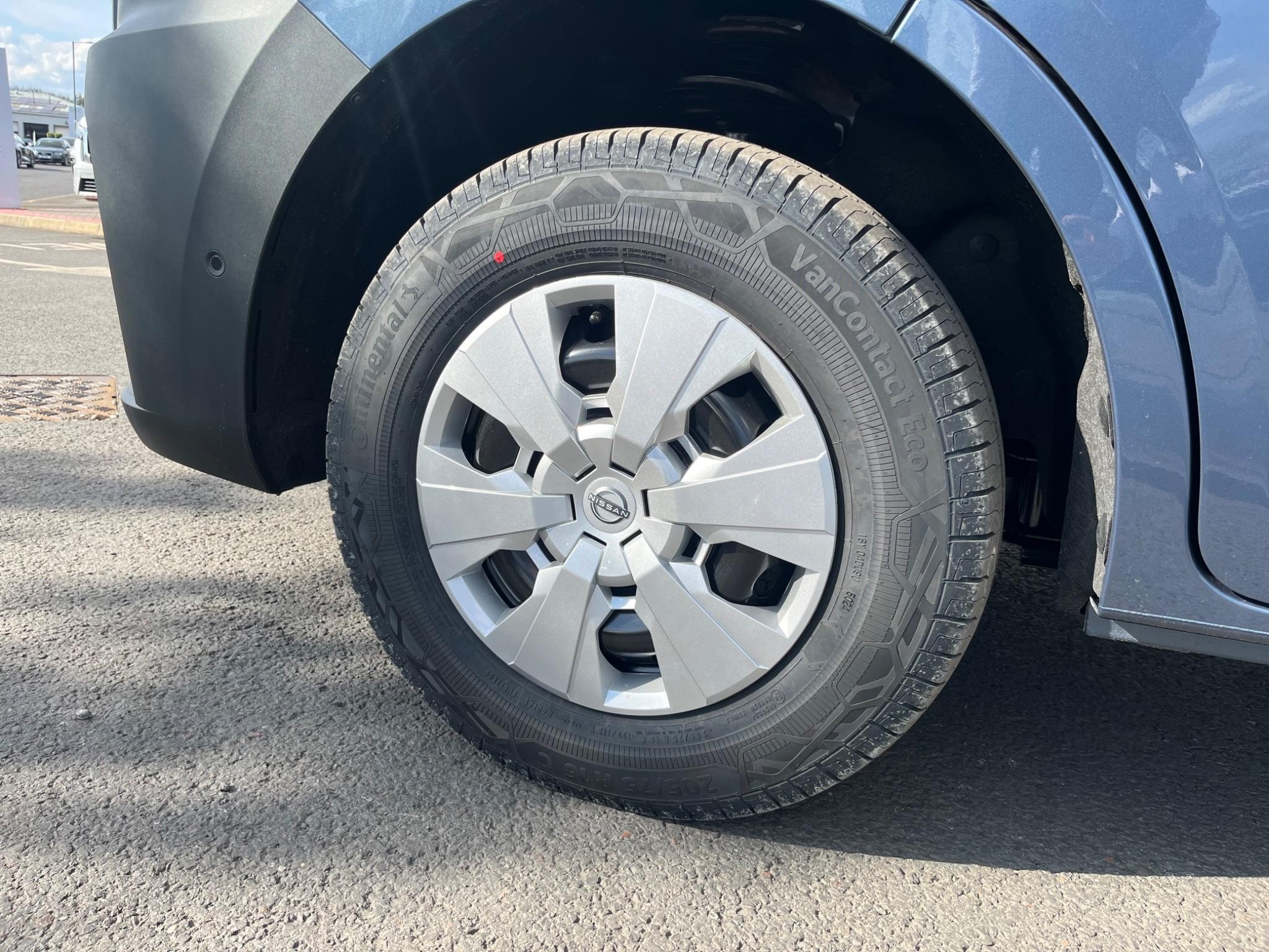 Nissan Interstar Image 17