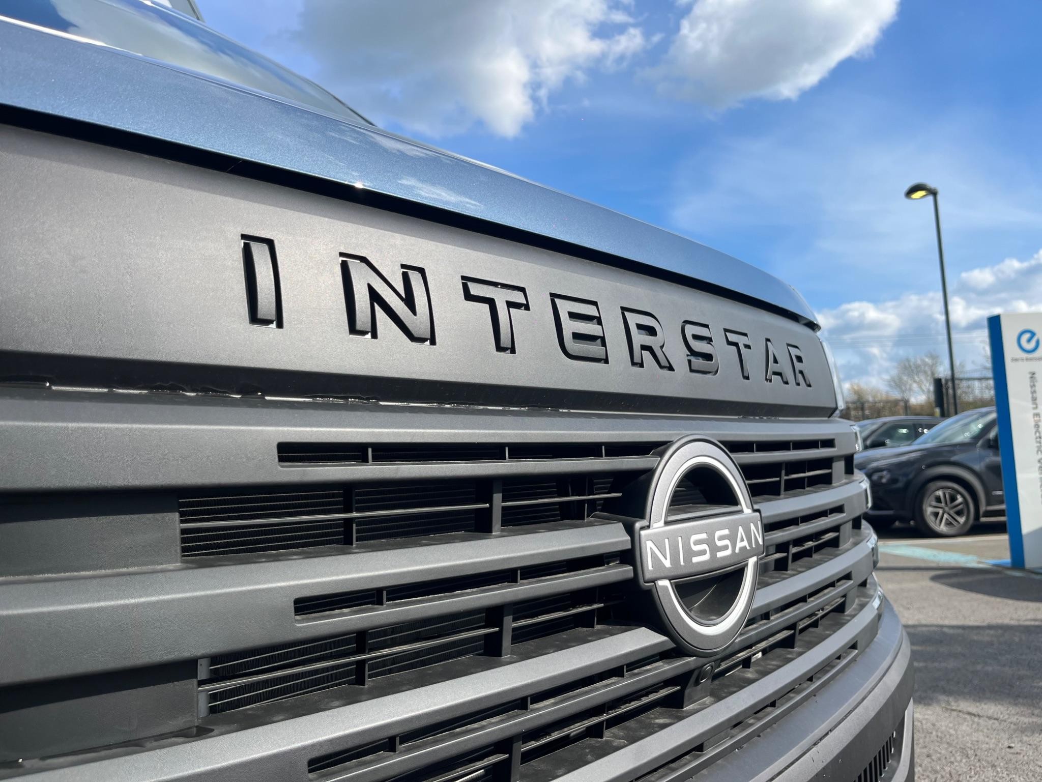 Nissan Interstar Image 18