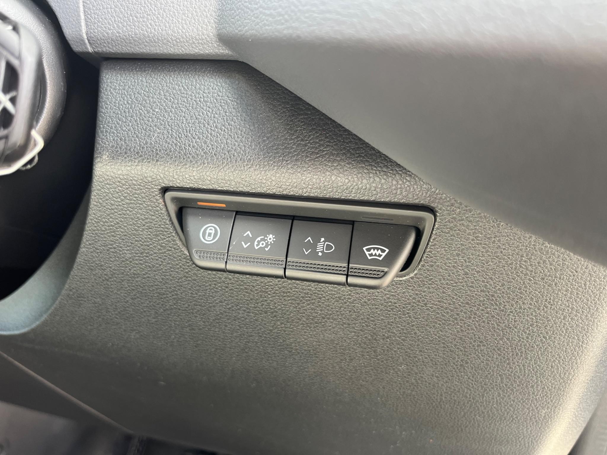 Nissan Interstar Image 39