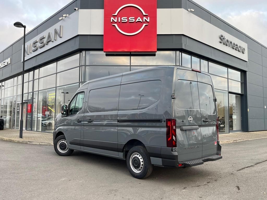 Nissan Interstar Image 5