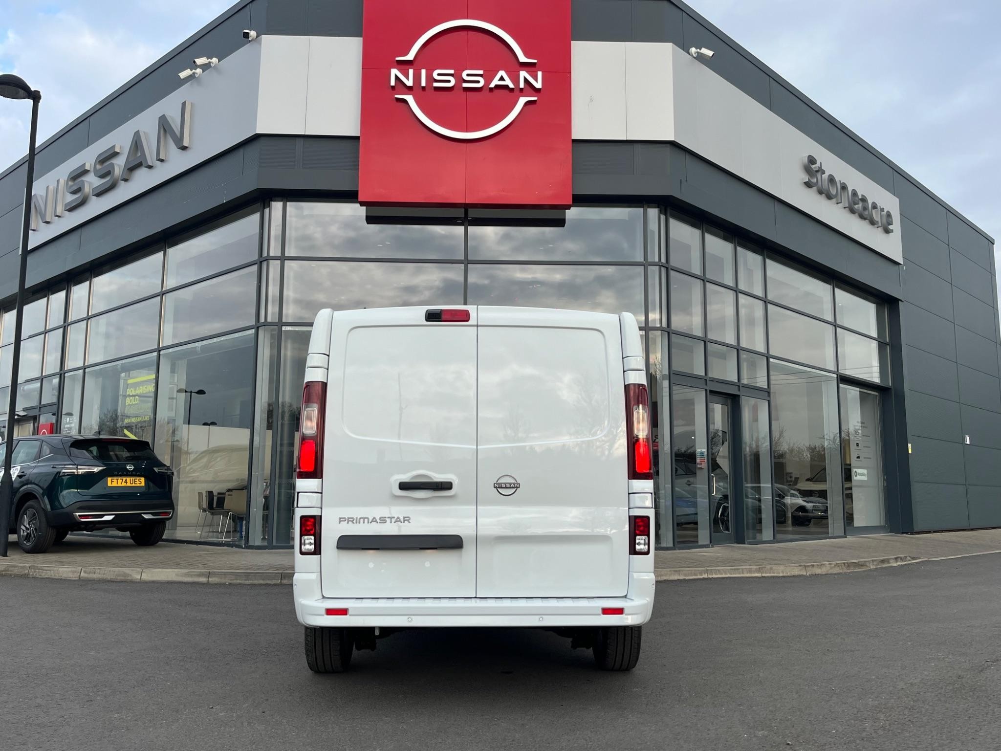 Nissan Primastar Image 4