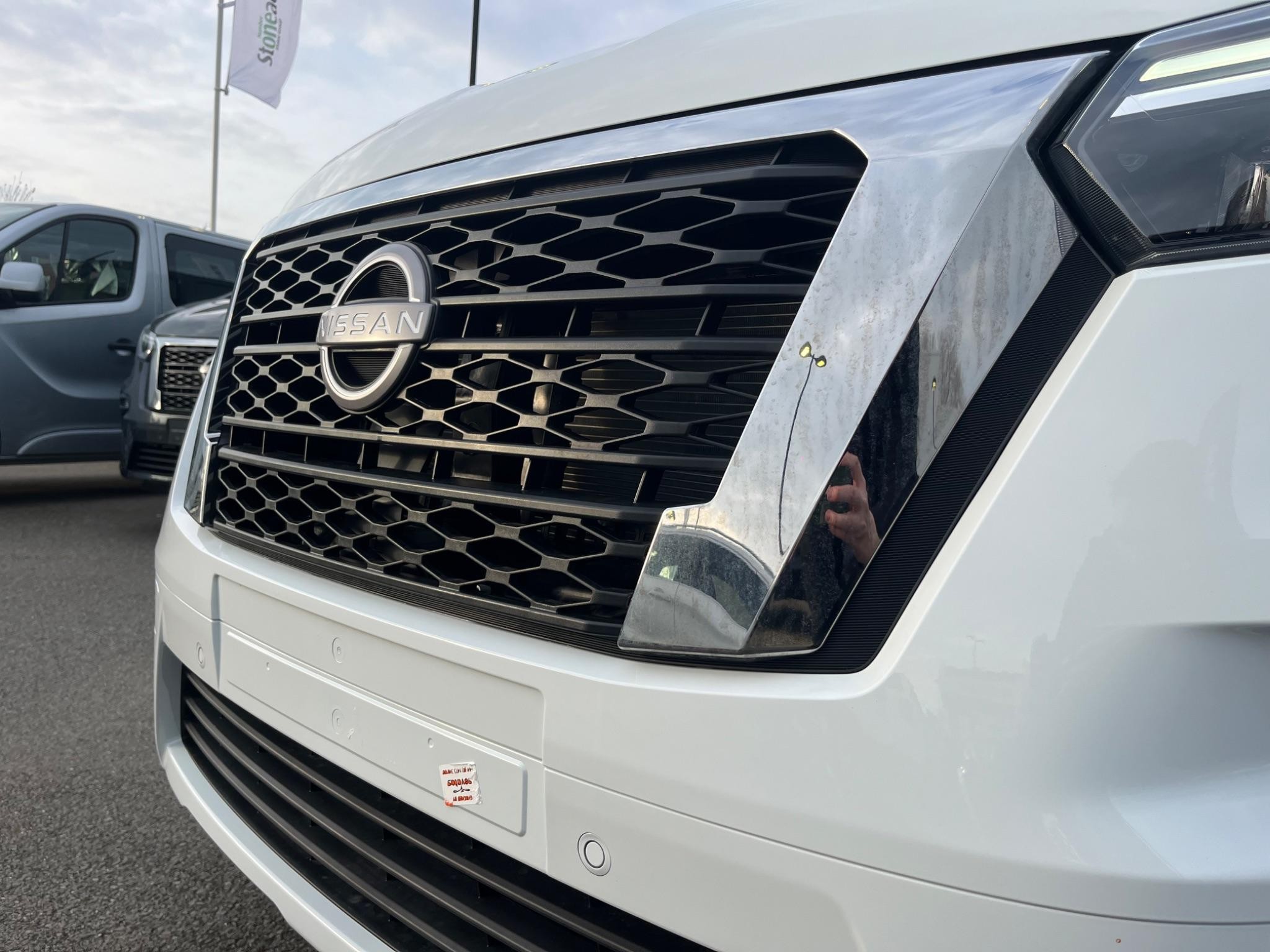 Nissan Primastar Image 16