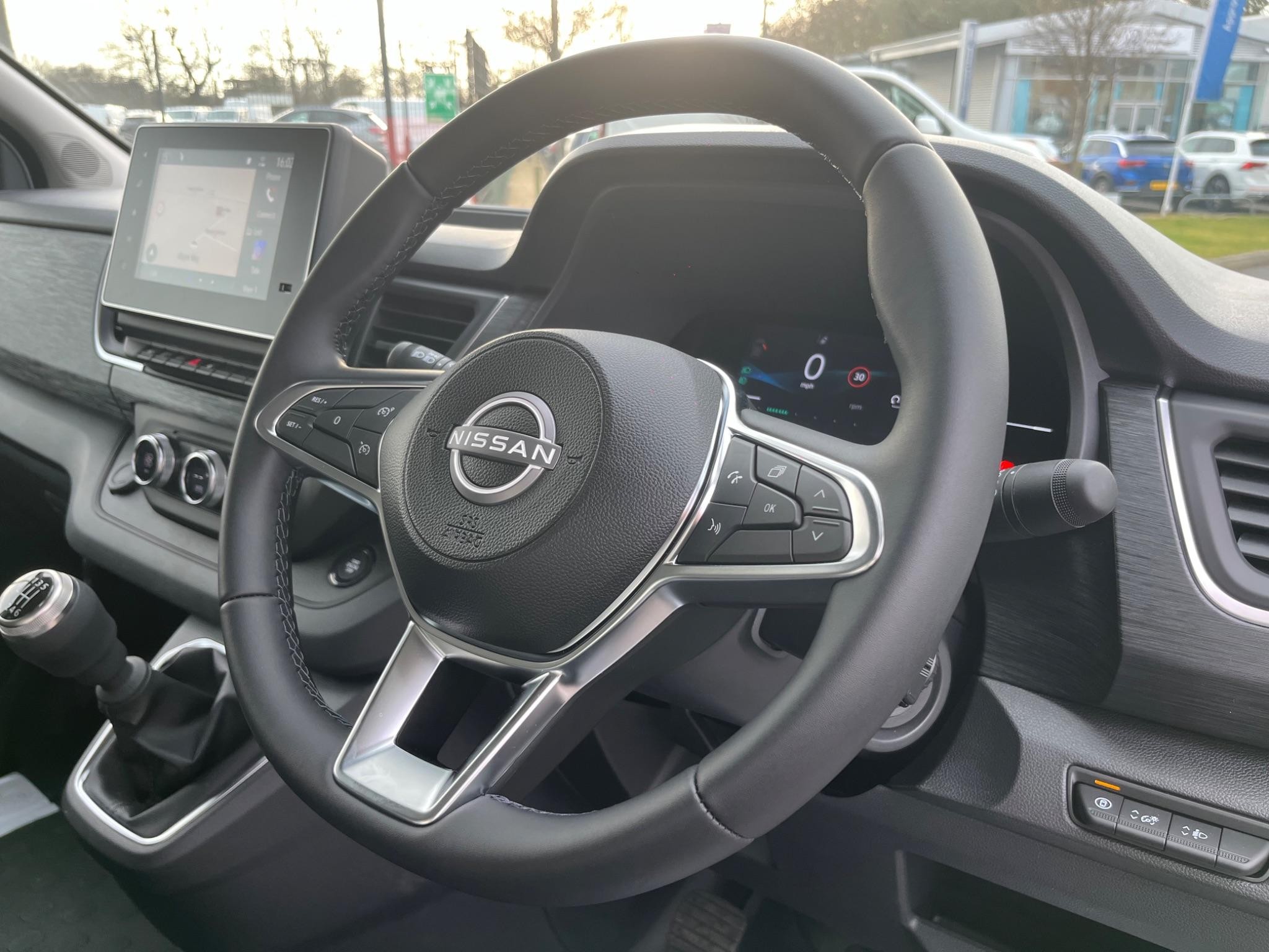 Nissan Primastar Image 23