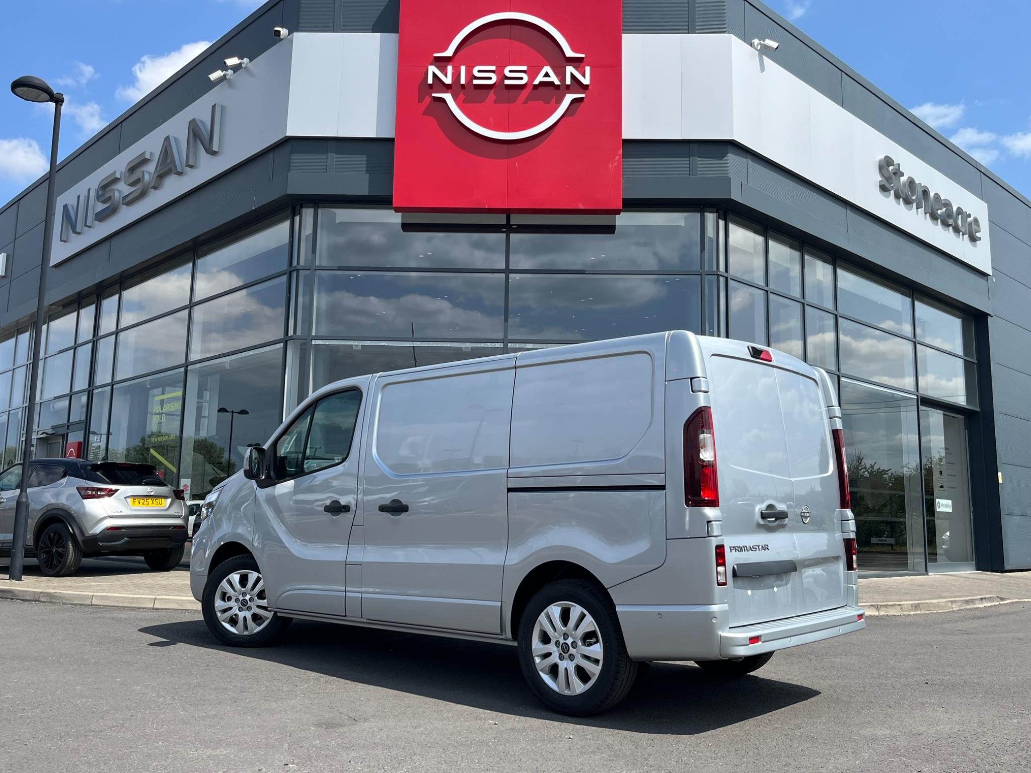 Nissan Primastar Image 6