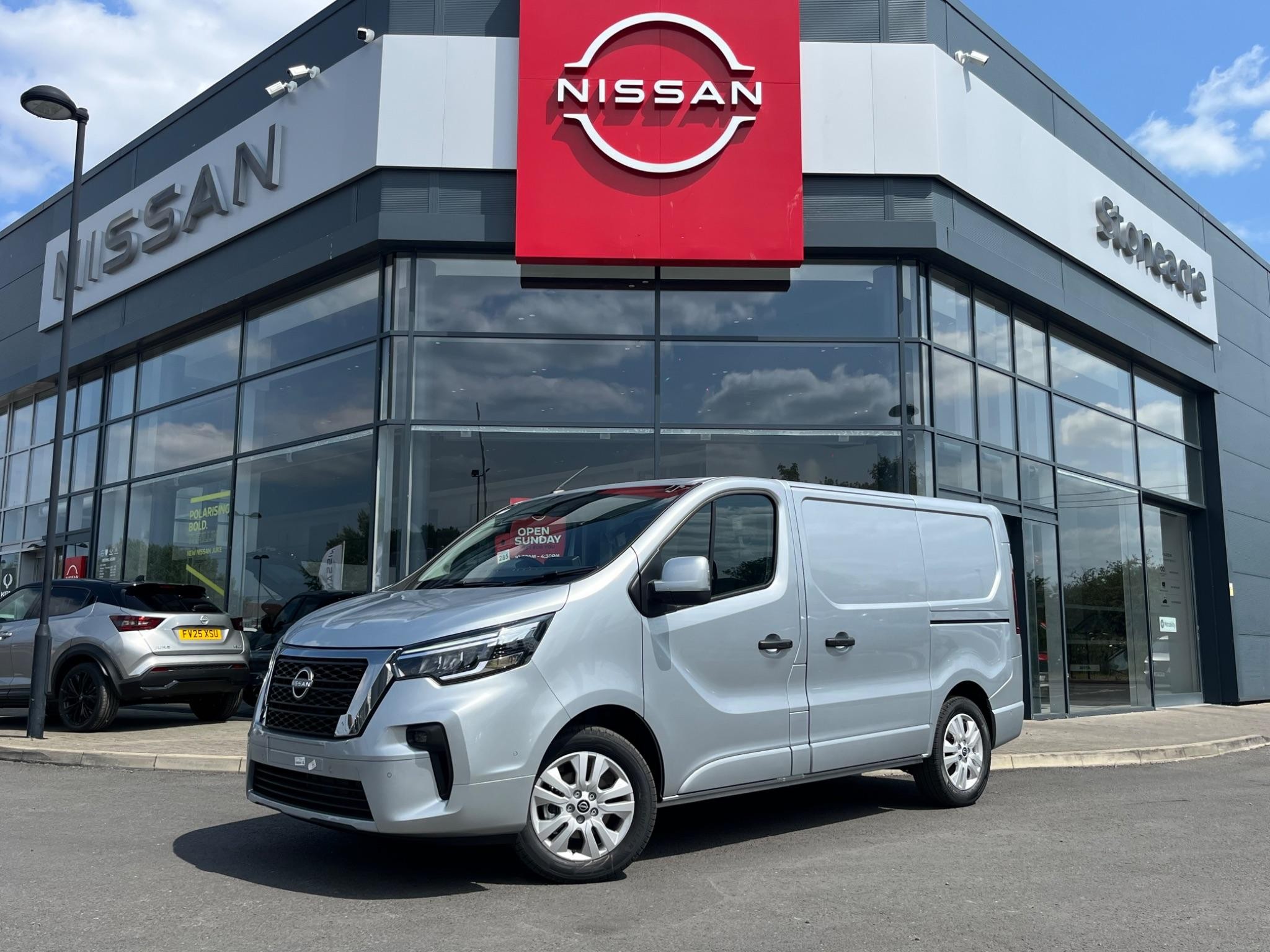 Nissan Primastar Image 9