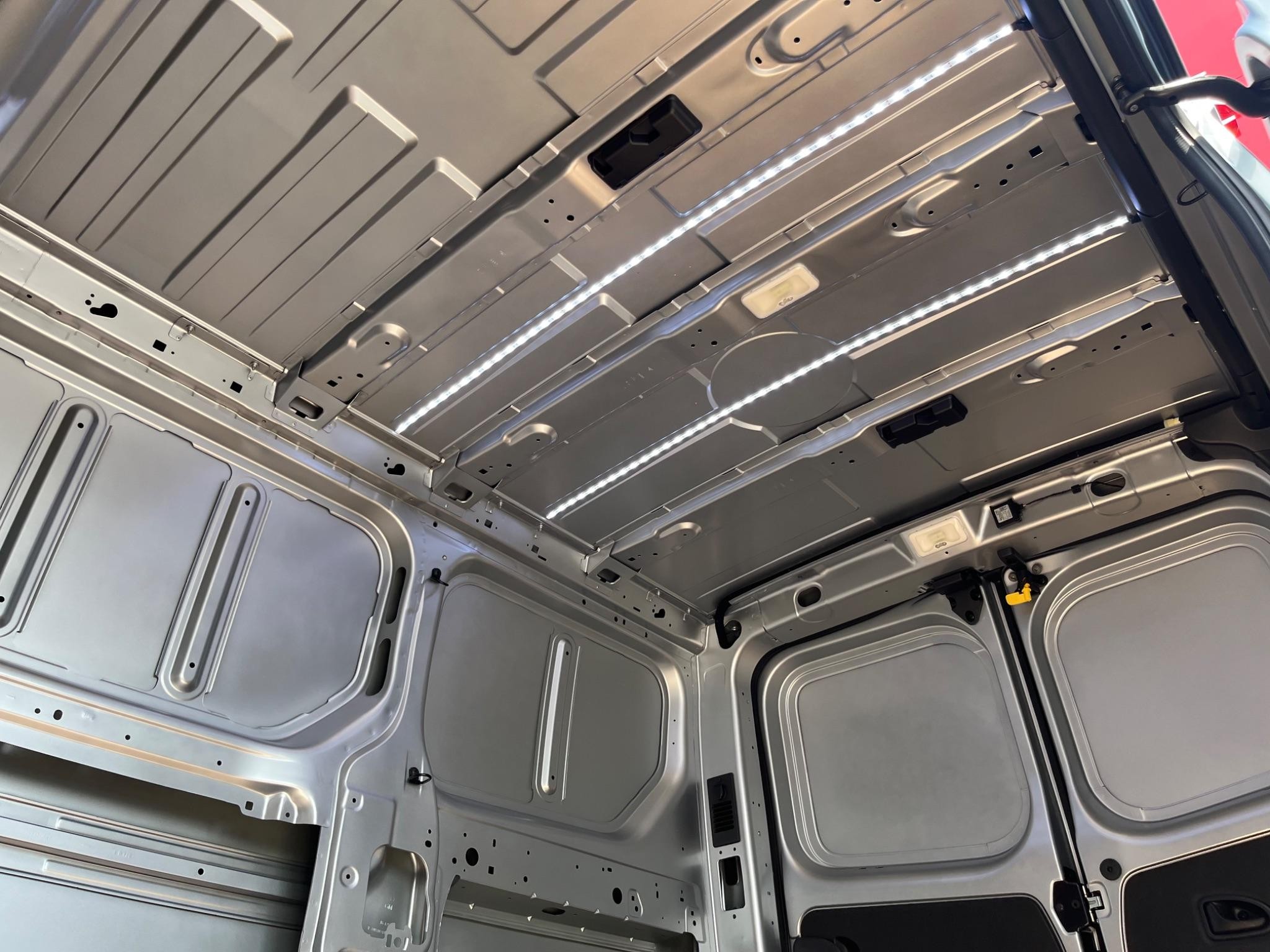 Nissan Primastar Image 18