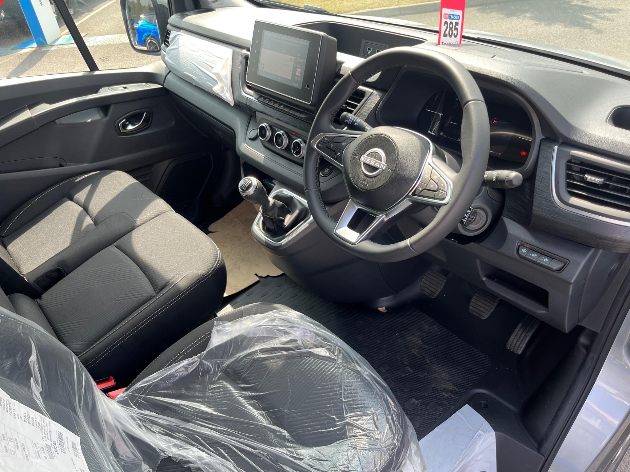Nissan Primastar Image 23